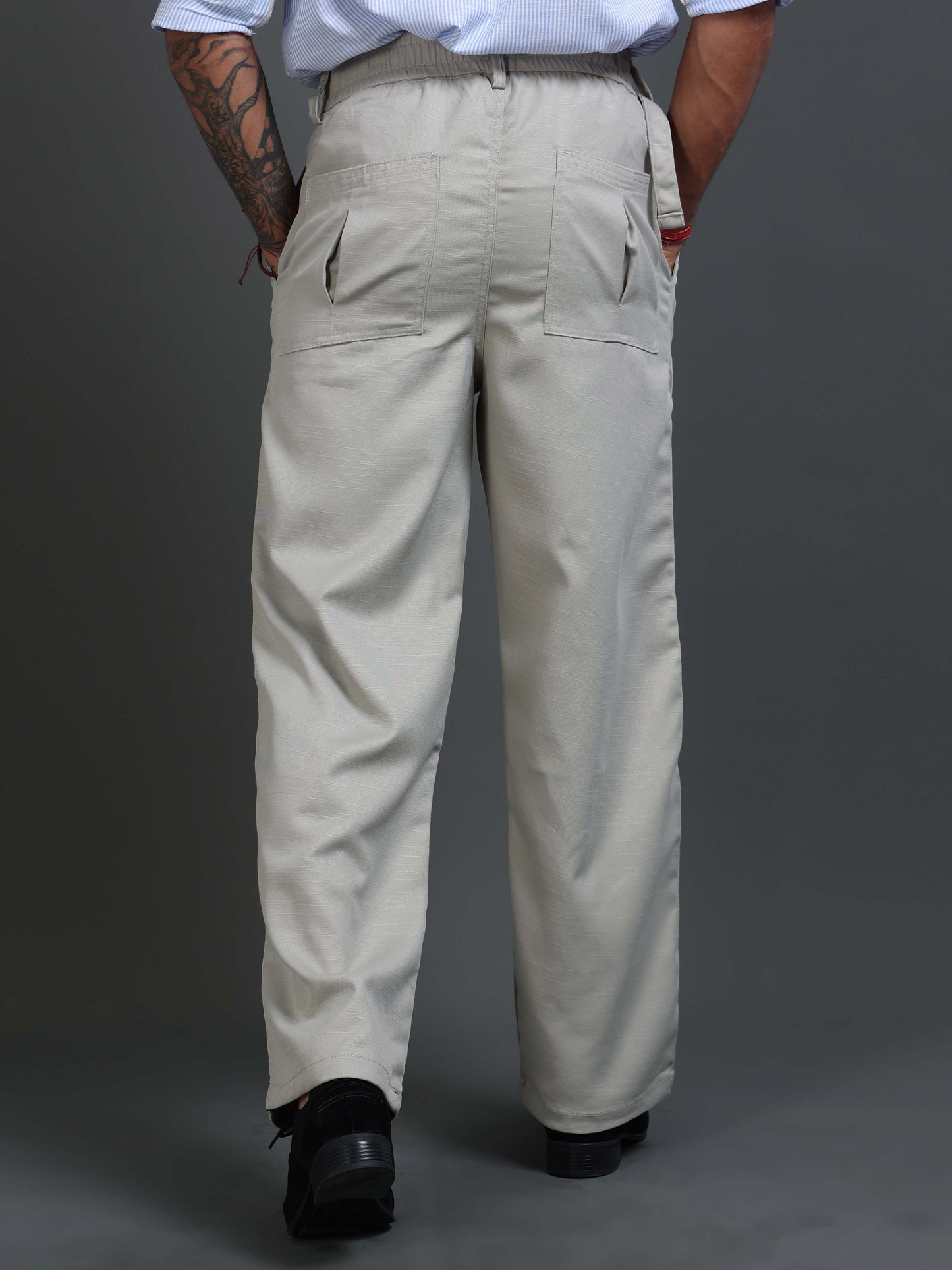 Riviera Relaxed Trouser In Stone Grey