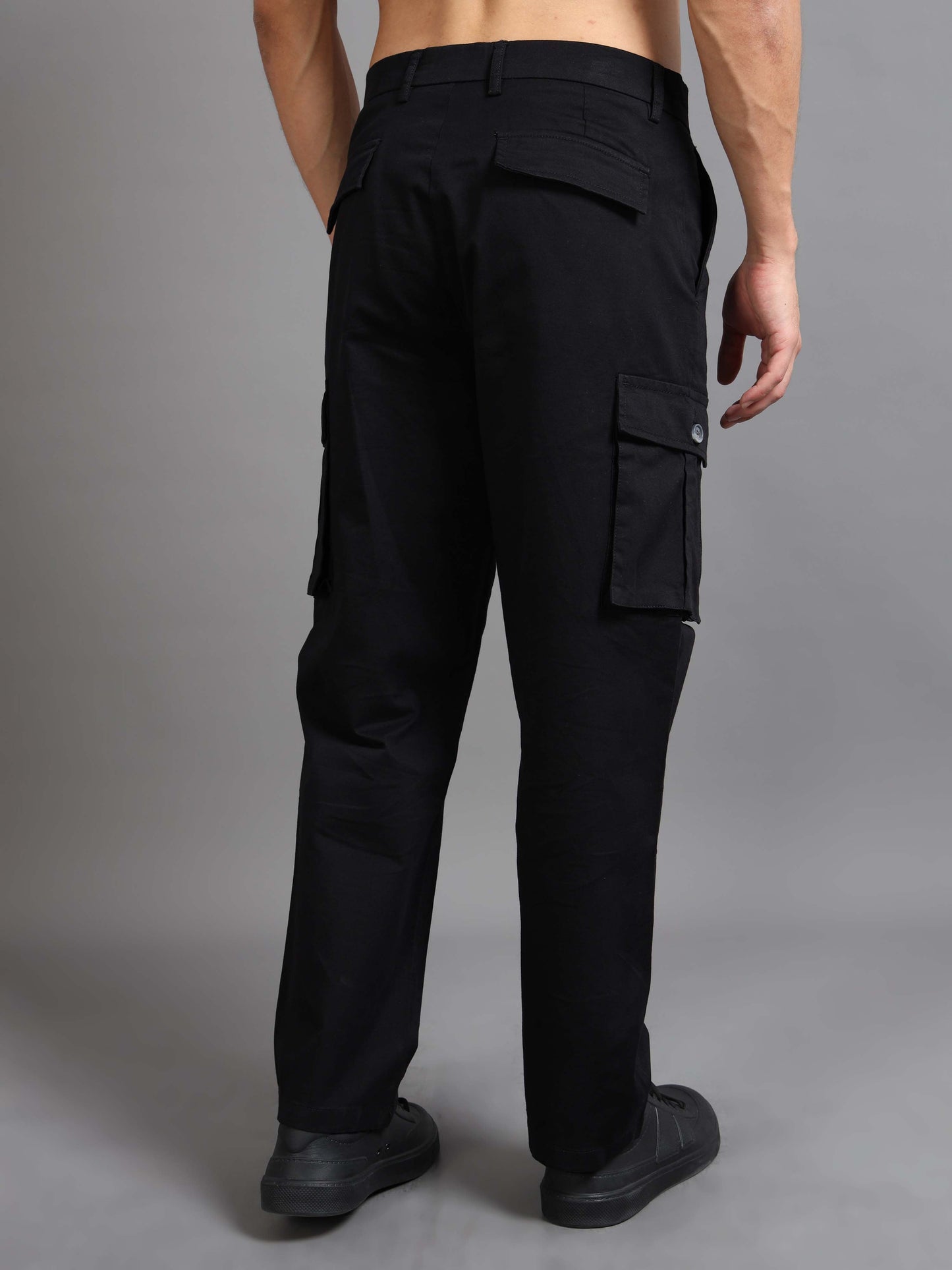 Finest Twill Baggy Fit Cargo In Black