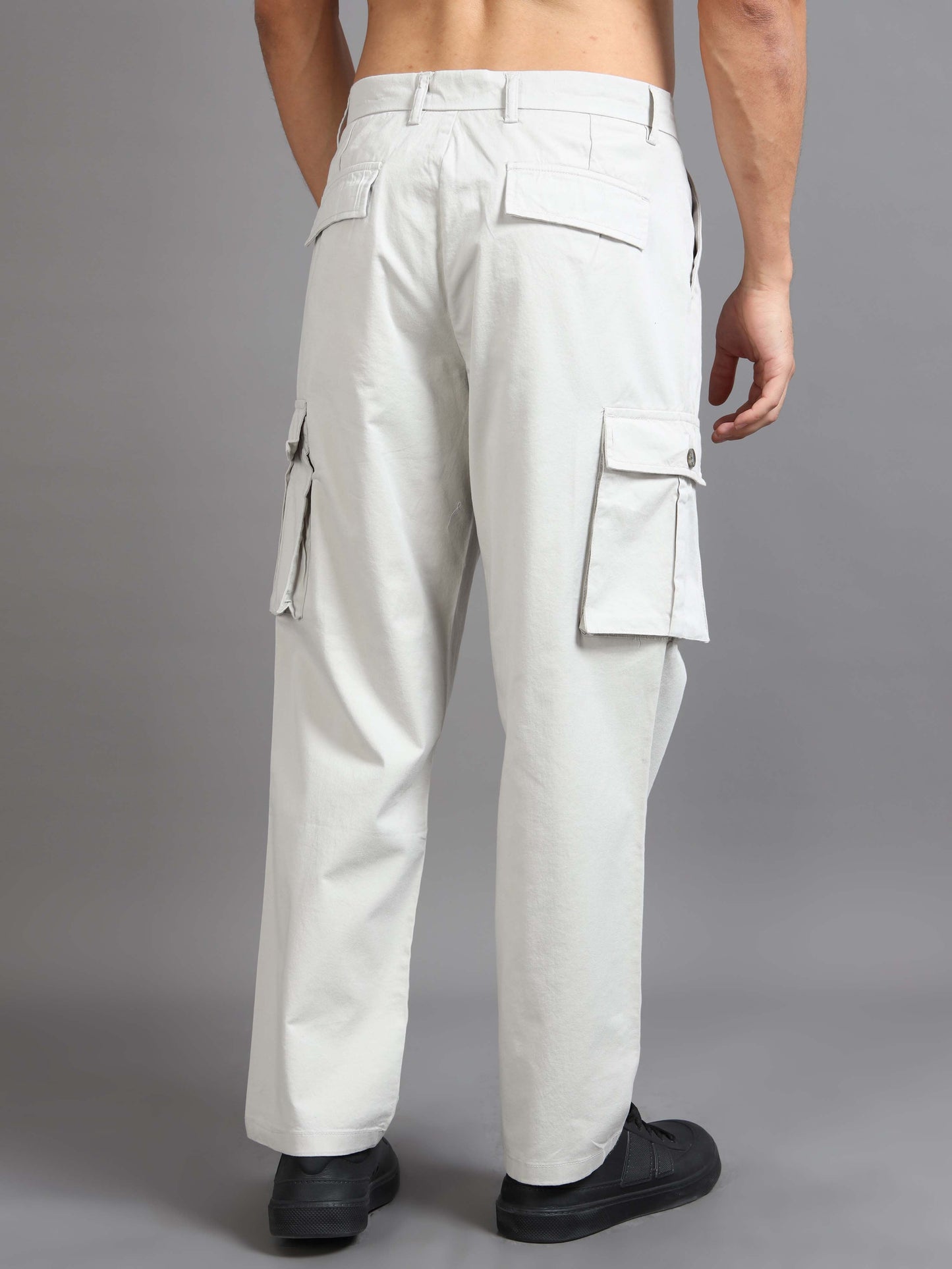 Finest Twill Baggy Fit Cargo In Light Grey