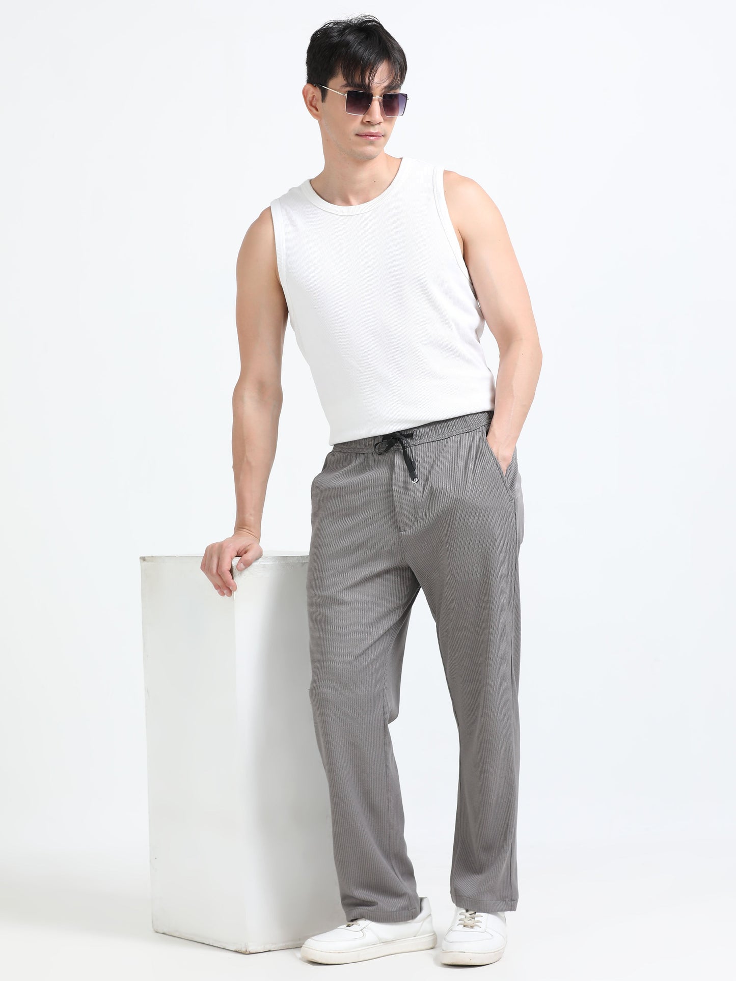 Men Popcorn Traveller Trouser-Grey