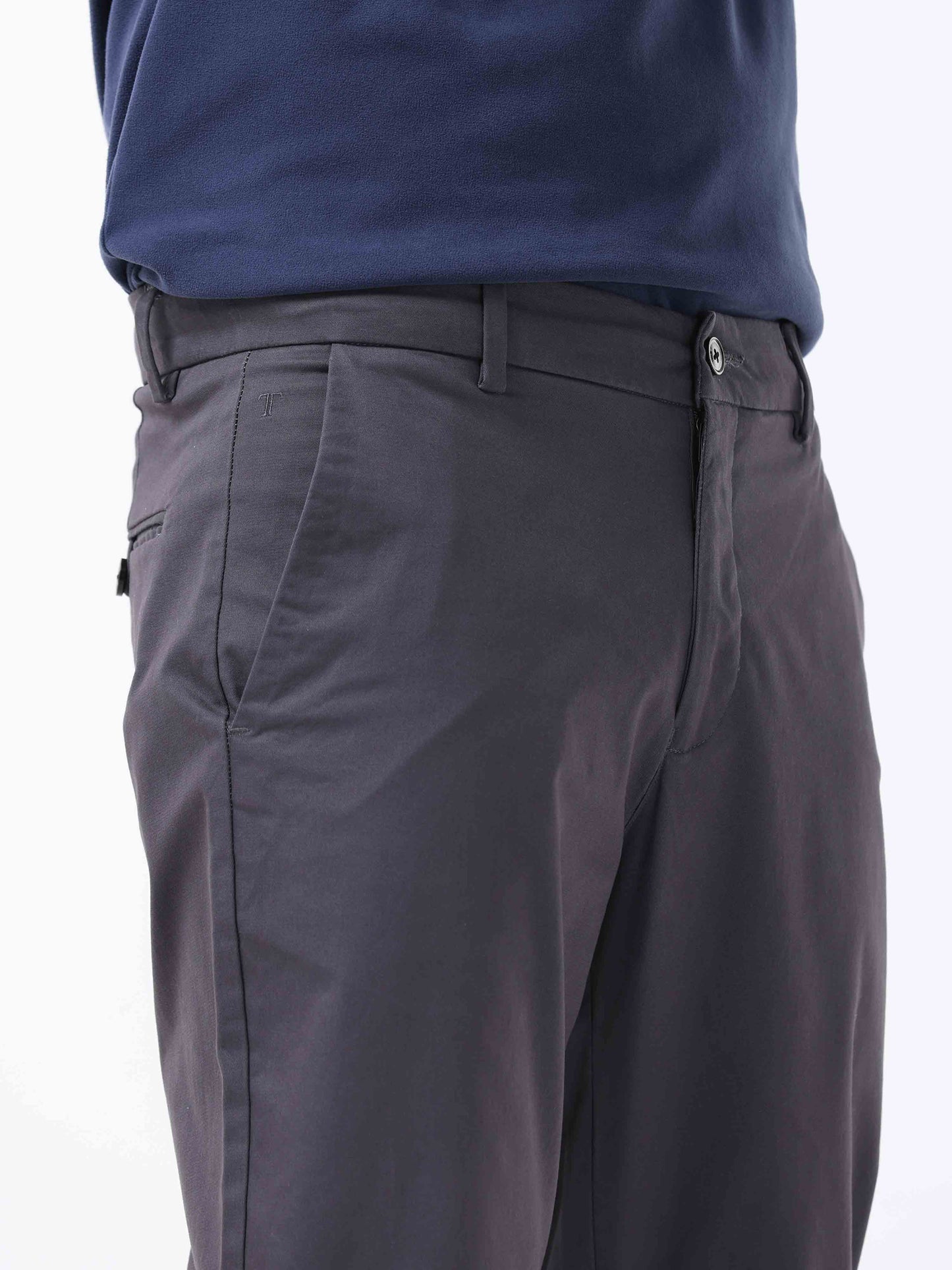 Broken Signature Dark Grey Chino