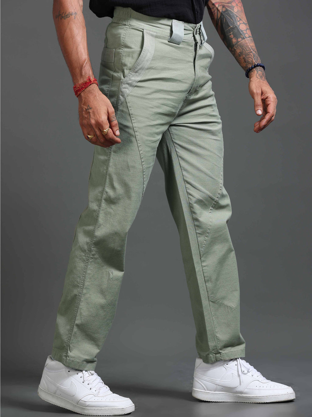 Lucent Straight Fit Trouser In Olive