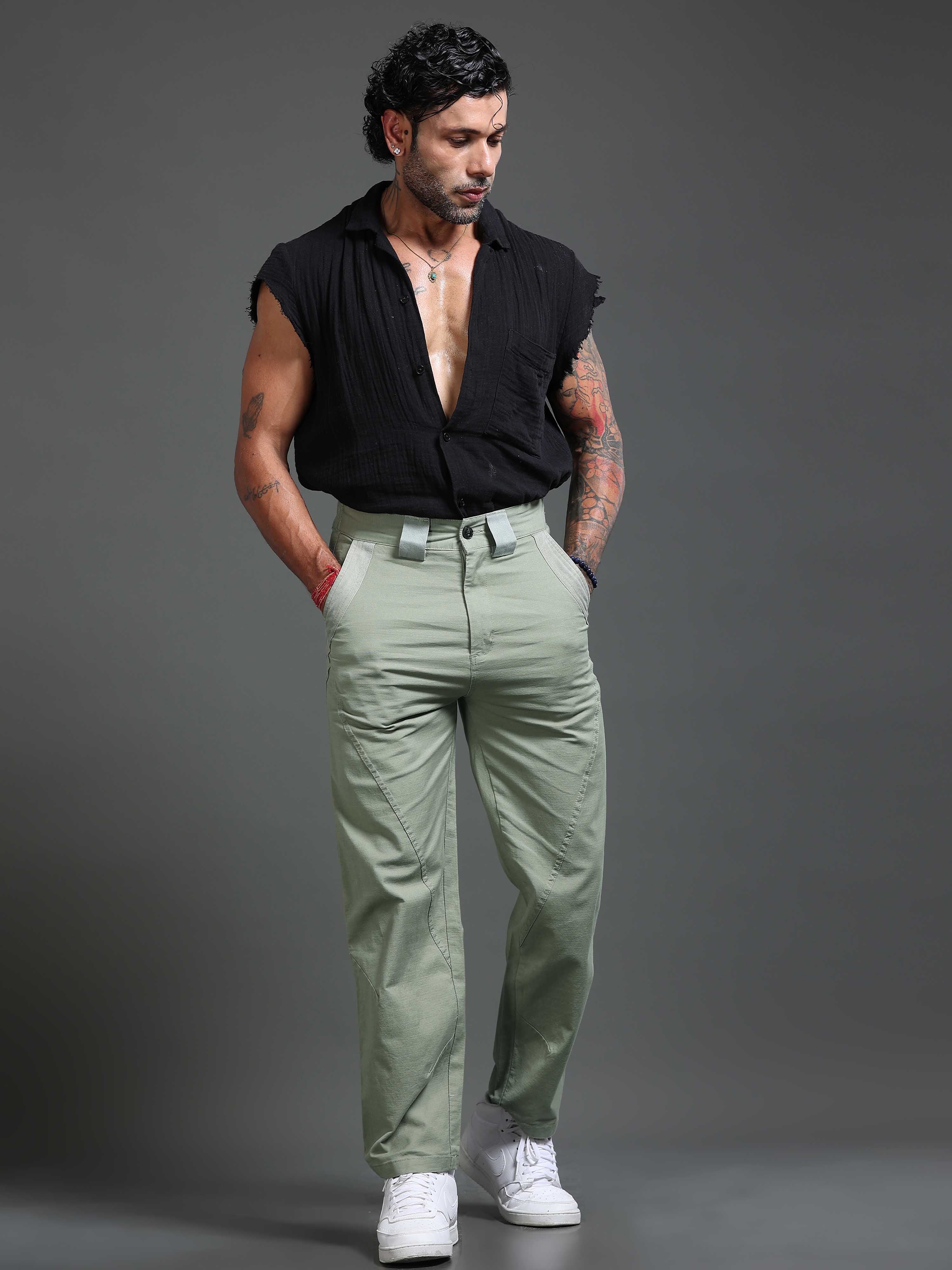 Lucent Straight Fit Trouser In Olive
