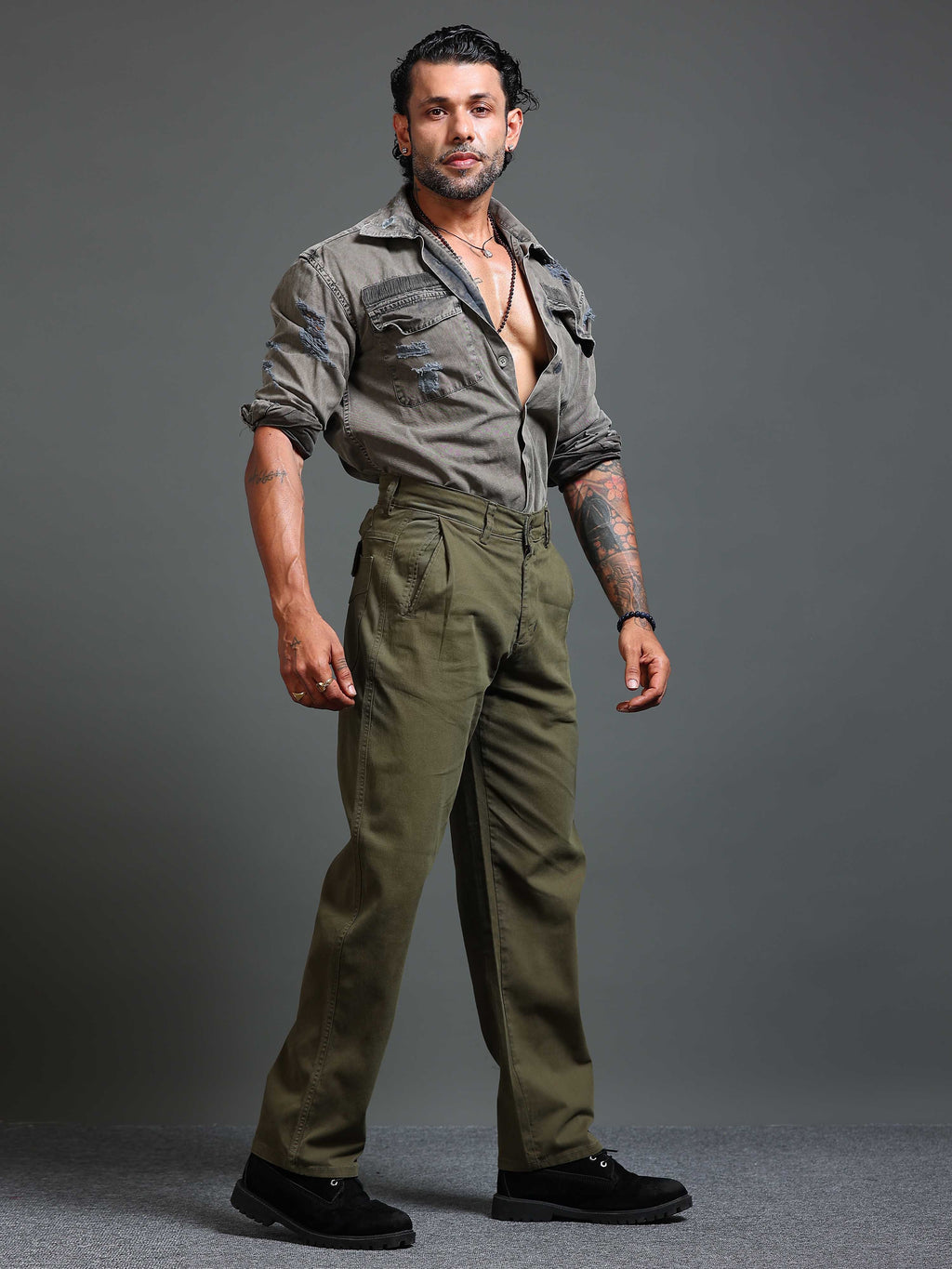 Suave Relaxed Trouser In Olive