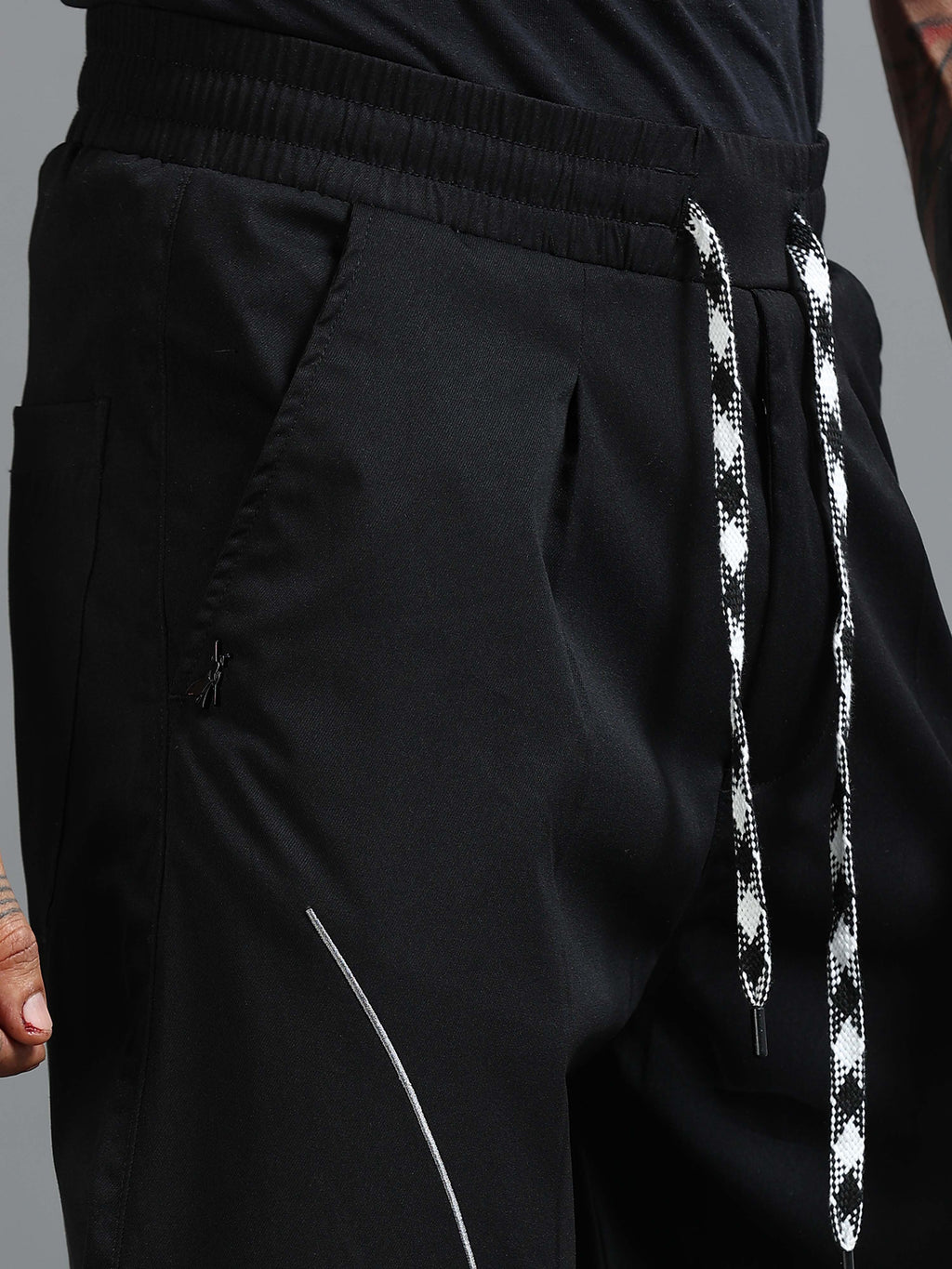 Flowstate Relaxed Trouser In Black
