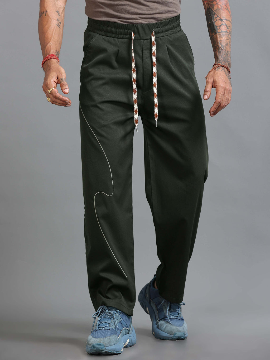 Flowstate Relaxed Trouser In Dark Olive