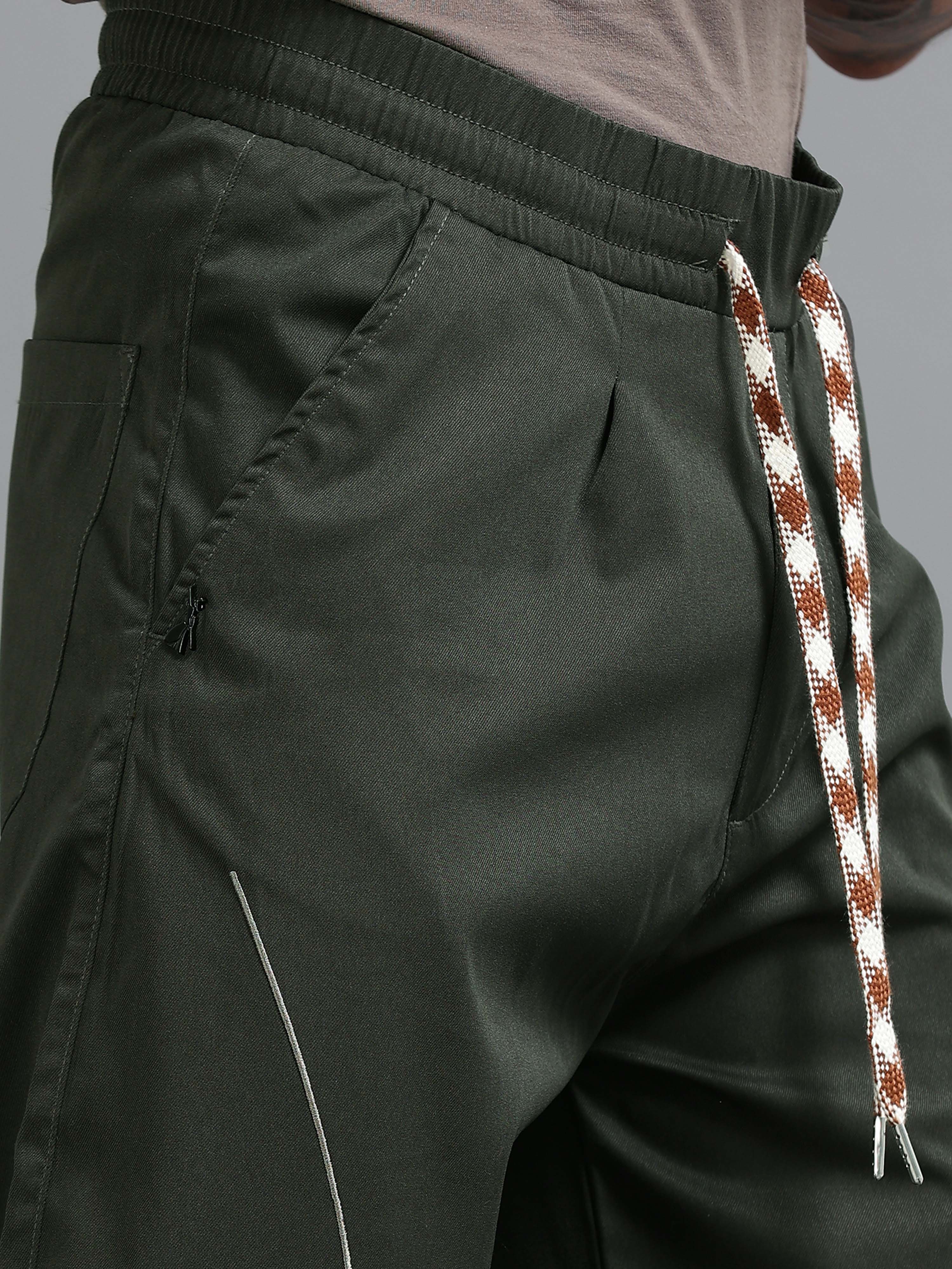 Flowstate Relaxed Trouser In Dark Olive