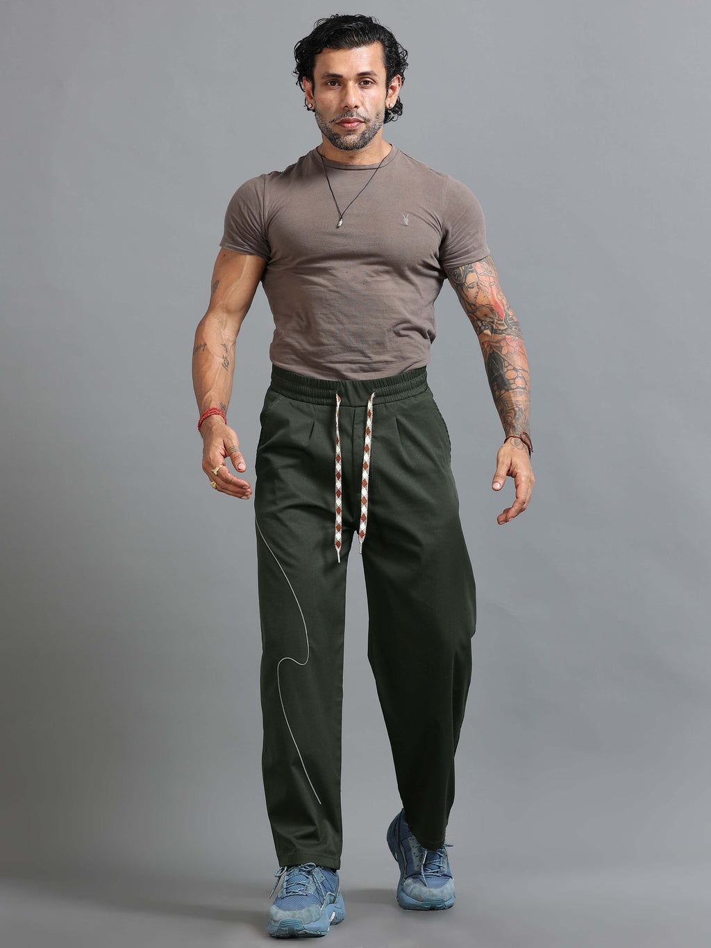Flowstate Relaxed Trouser In Dark Olive