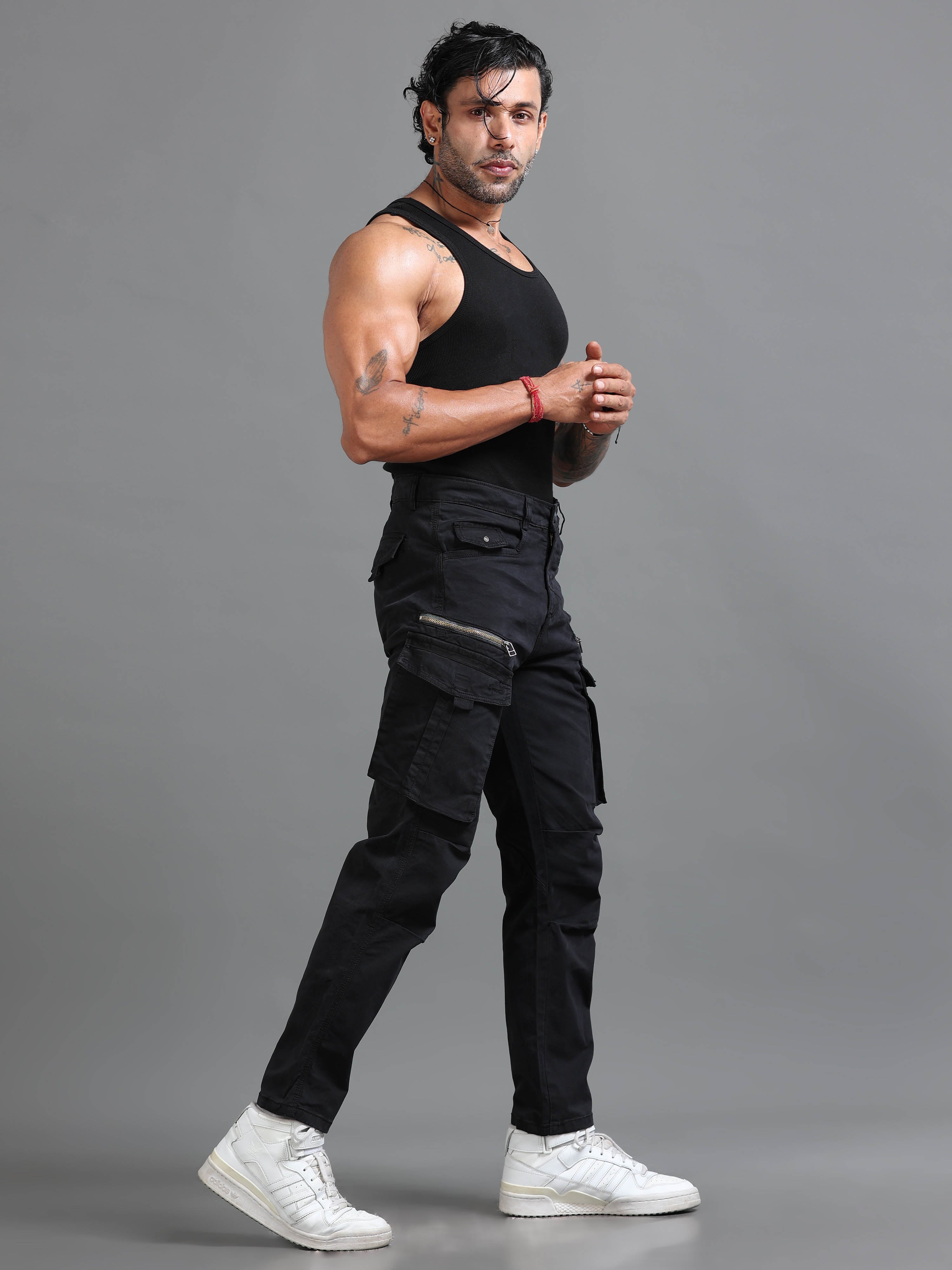Rugged Zip Cargo Pants In Black