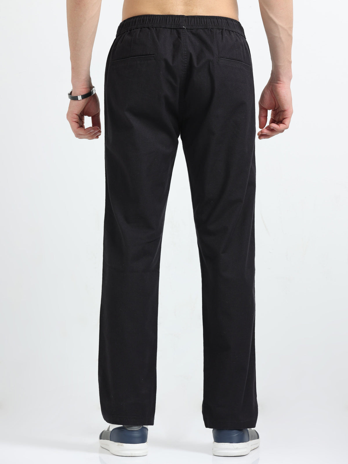 Men Corn Airport Jogger-Black