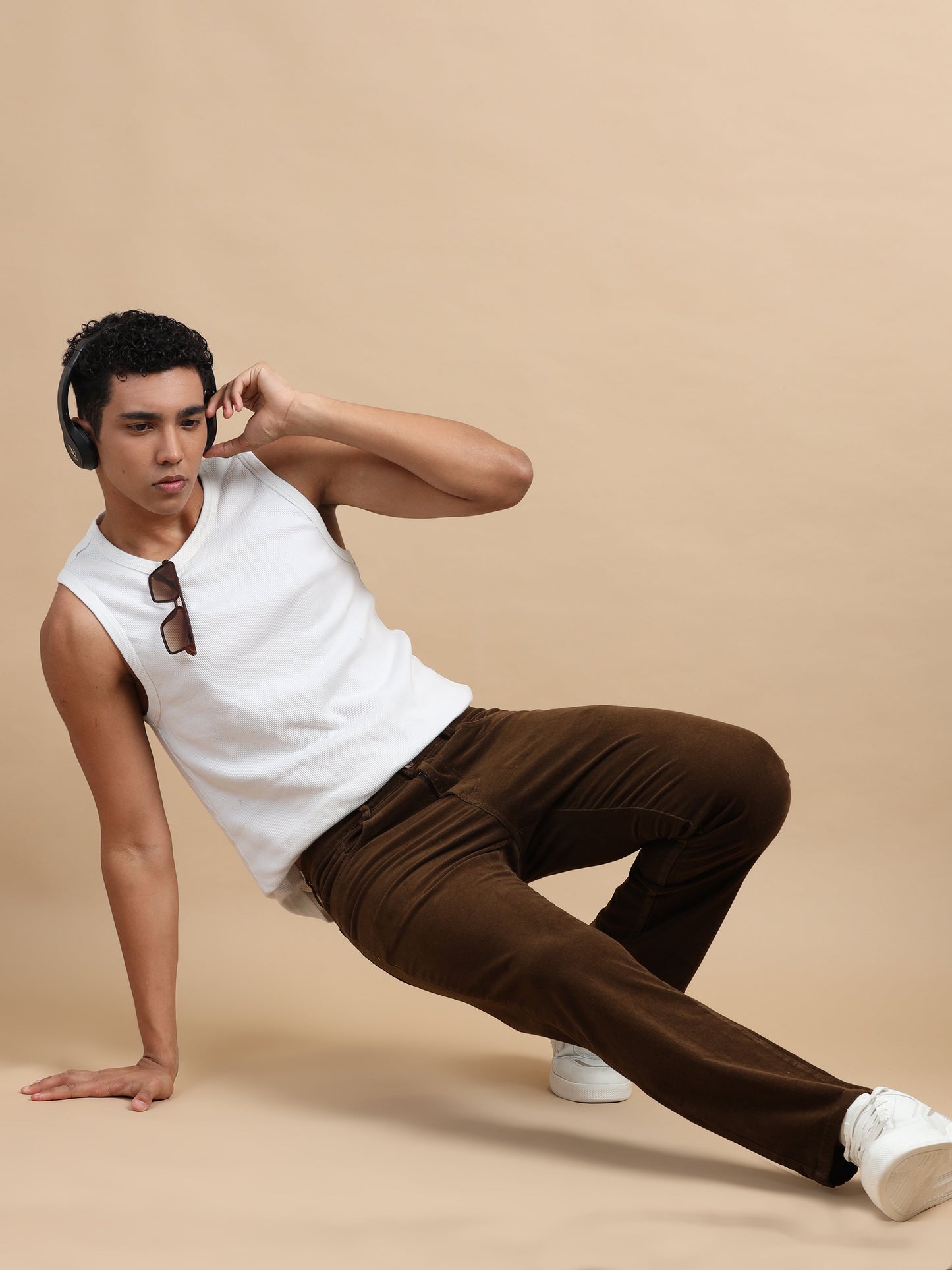 Men Corduroy Trousers-Coffee Brown