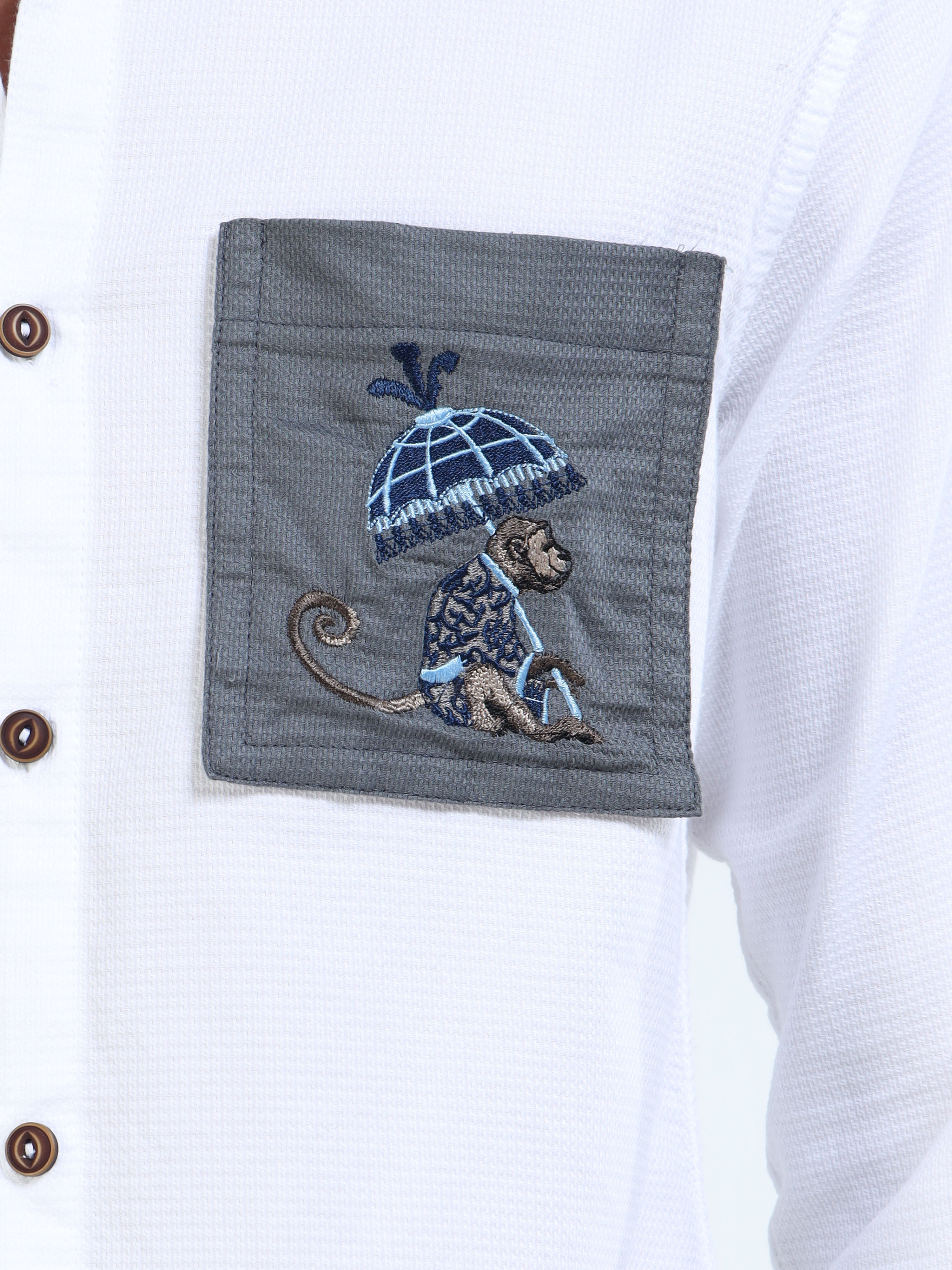 Men’s White Cotton Shirt with Grey Embroidered Pocket and Switchable Collar