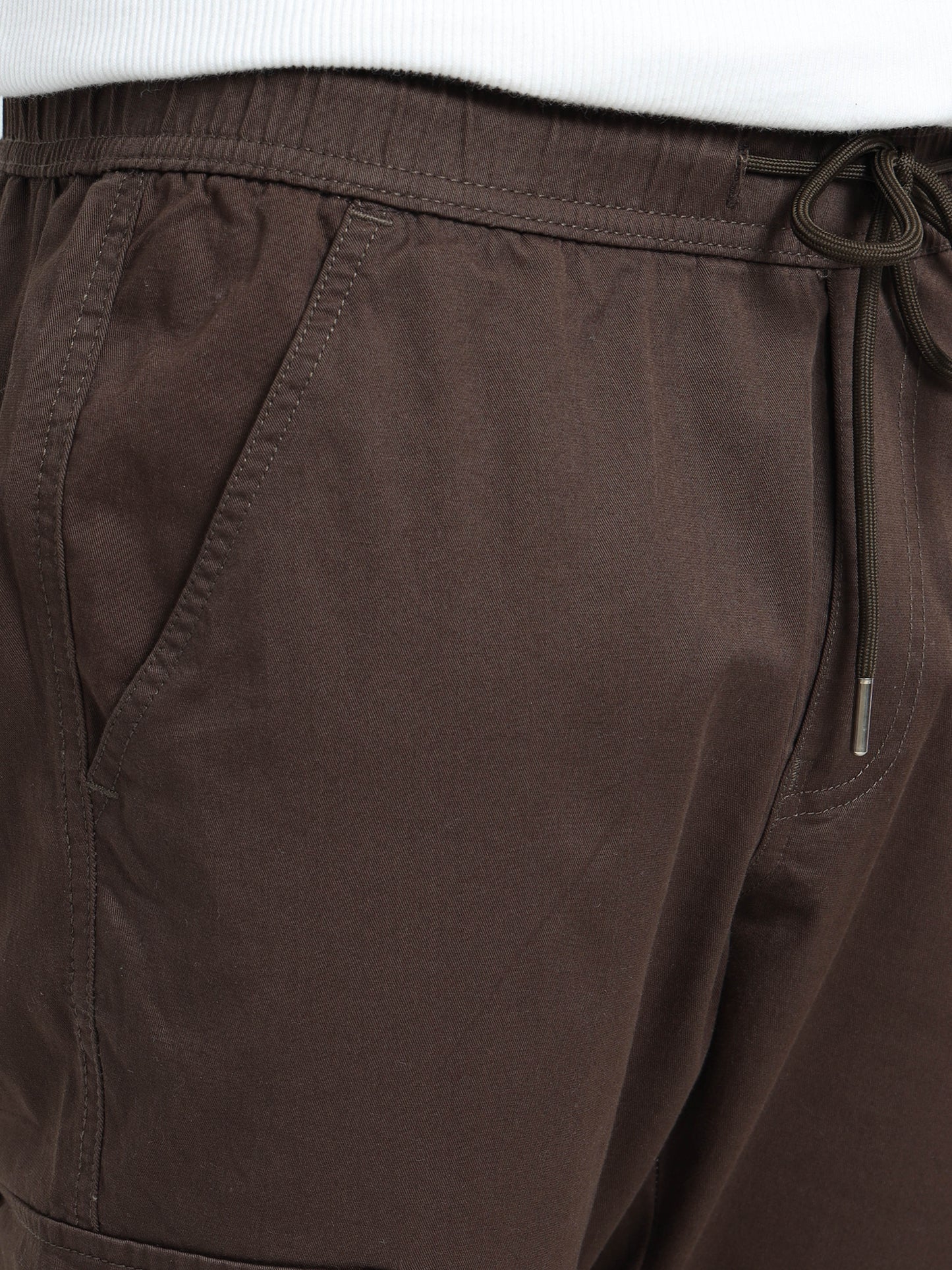 Men Relaxed Fit Cargoes-Brown