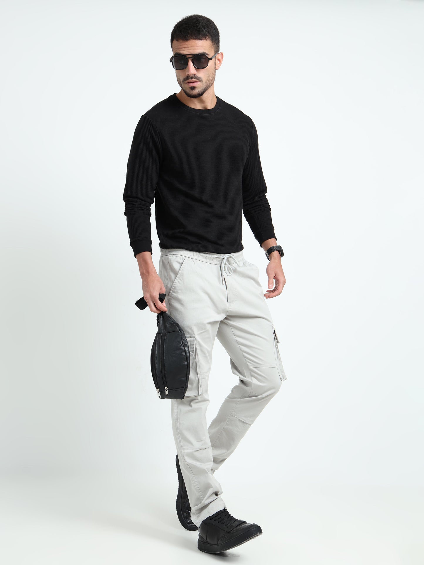 Men Relaxed Fit Cargoes-Lt Grey