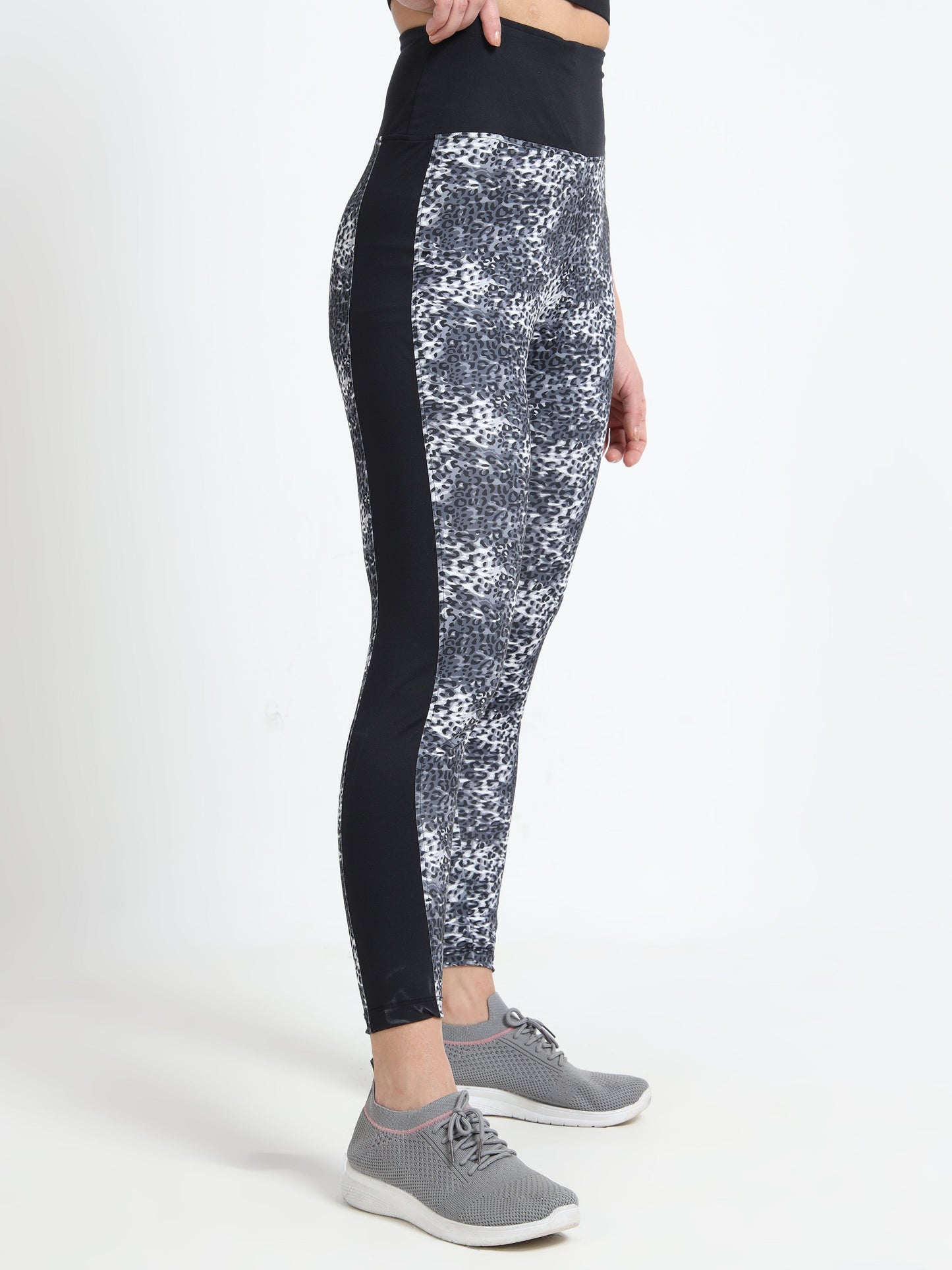Aligntek: Ivory Roar Leggings
