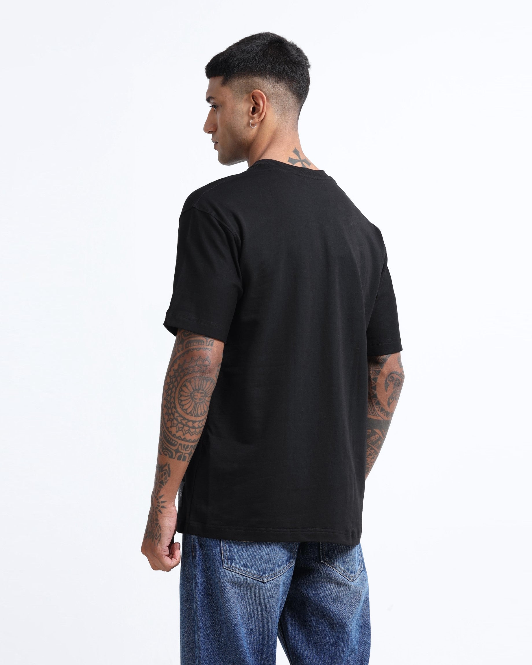THE GROOVE Black Basic Tee - Relaxed Fit