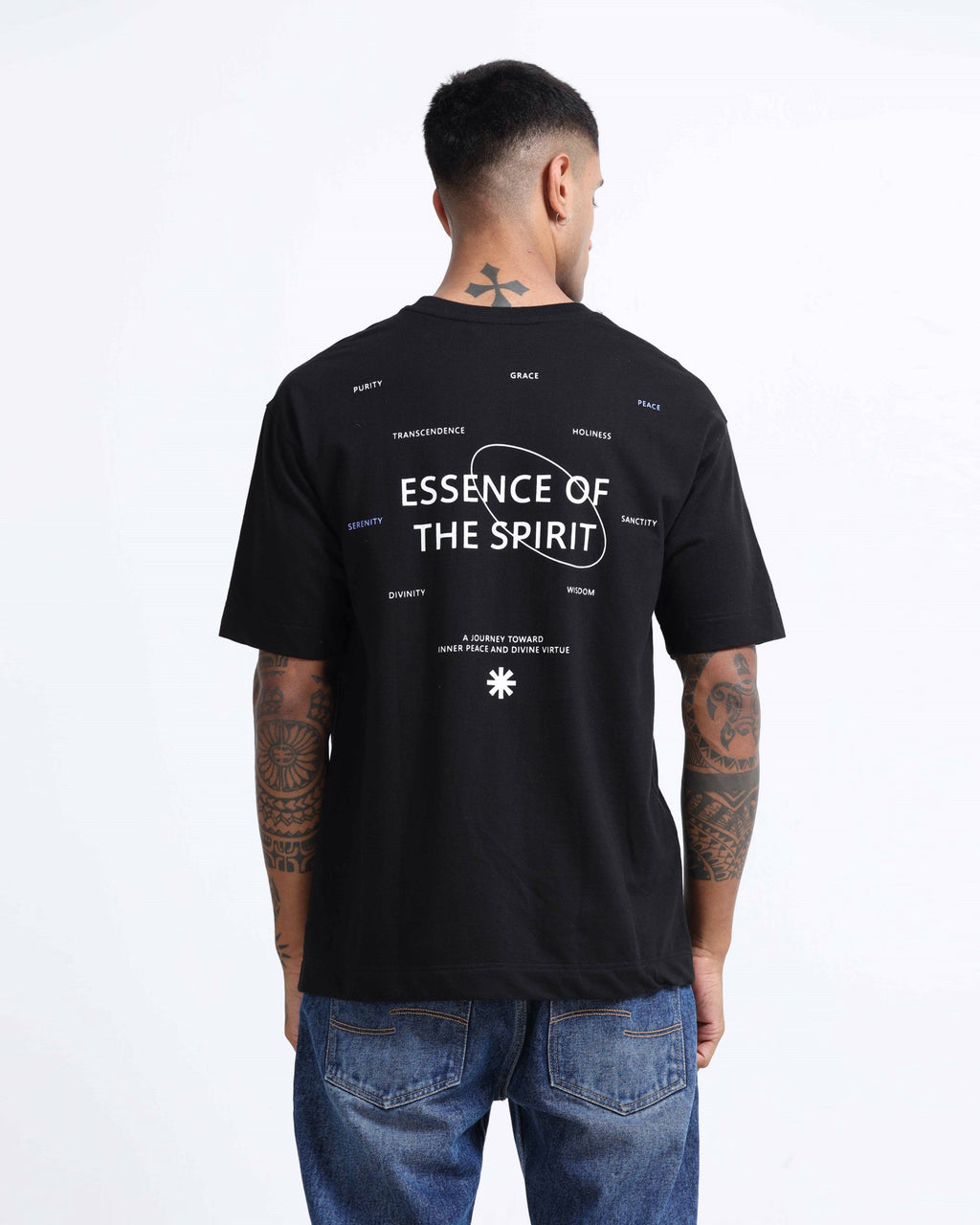 ESSENCE OF SPIRIT BLACK TEE - Relaxed Fit