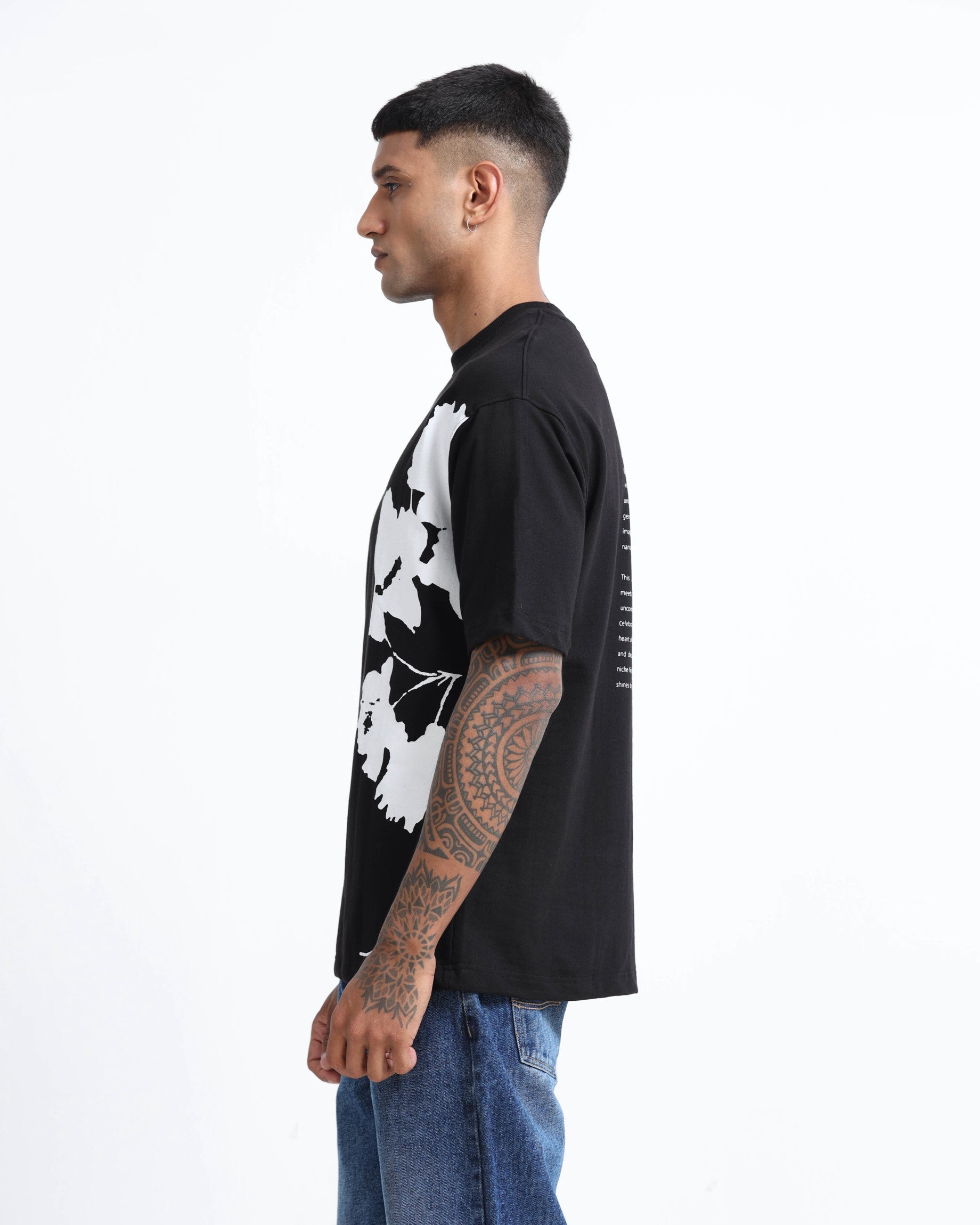 ECLECTIC REALM BLACK TEE - Relaxed Fit