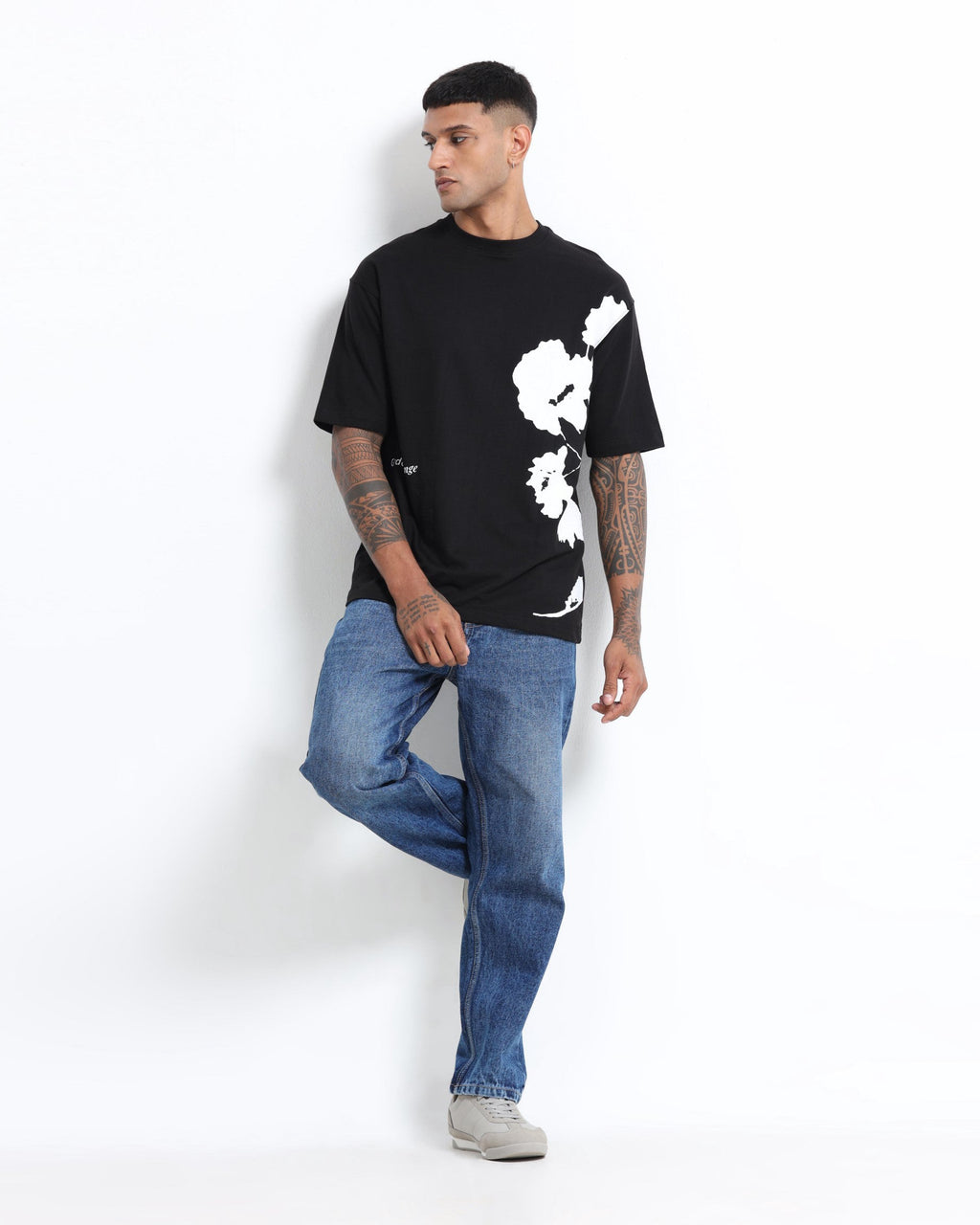 ECLECTIC REALM BLACK TEE - Relaxed Fit