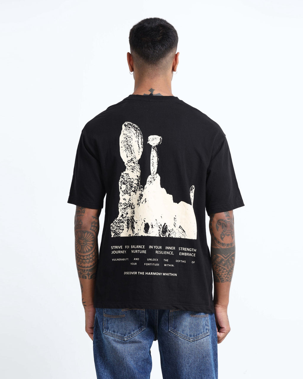 HARMONY BLACK TEE - Relaxed Fit