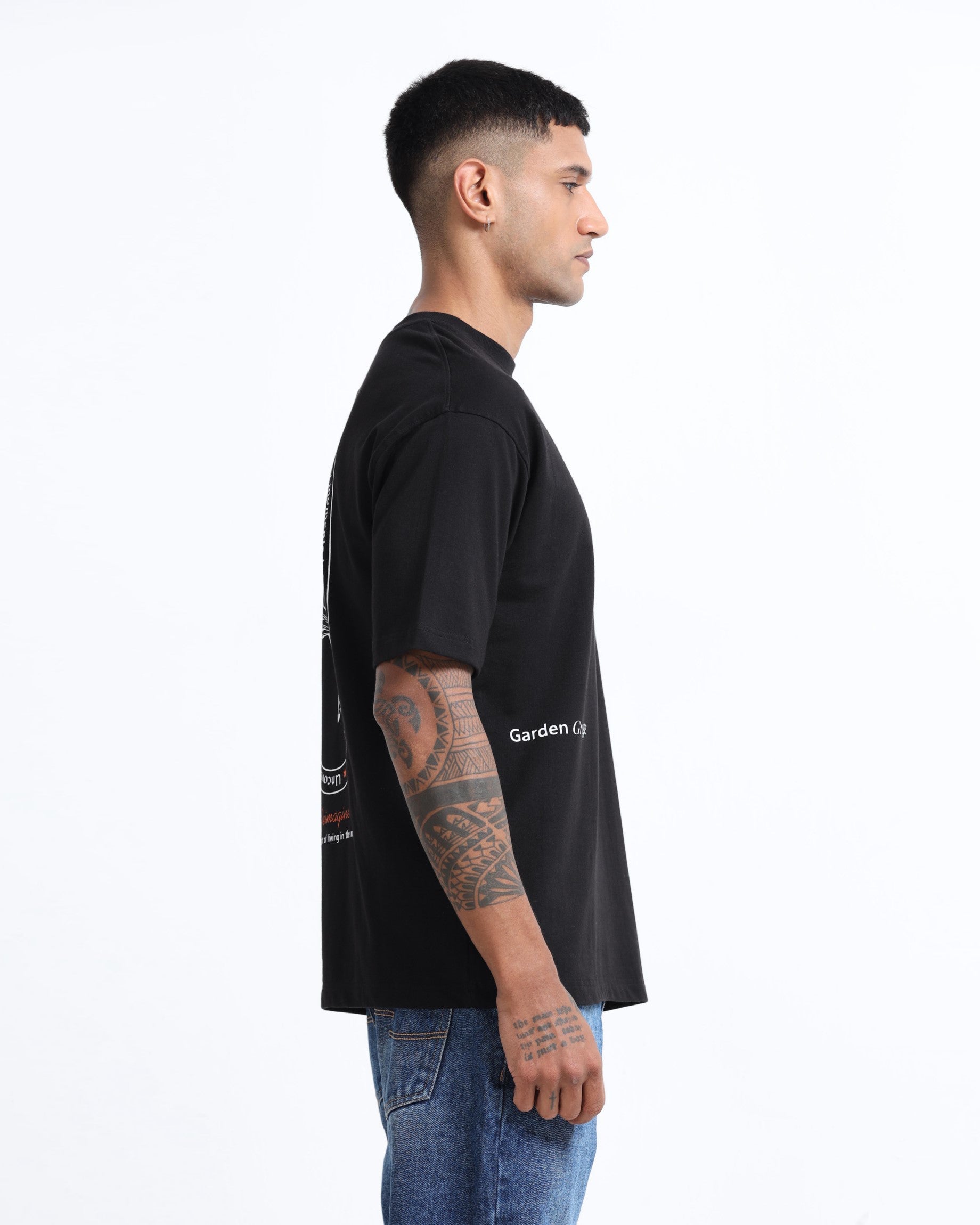 REIMAGINE BLACK TEE - Relaxed Fit