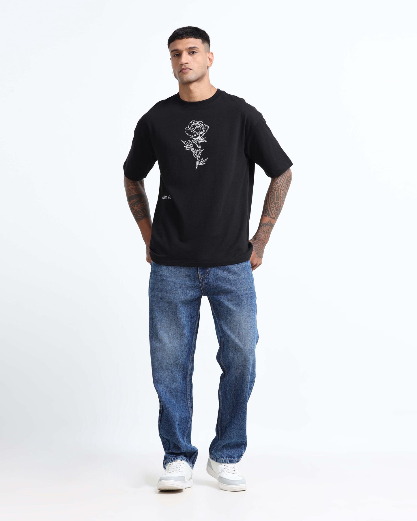 REIMAGINE BLACK TEE - Relaxed Fit