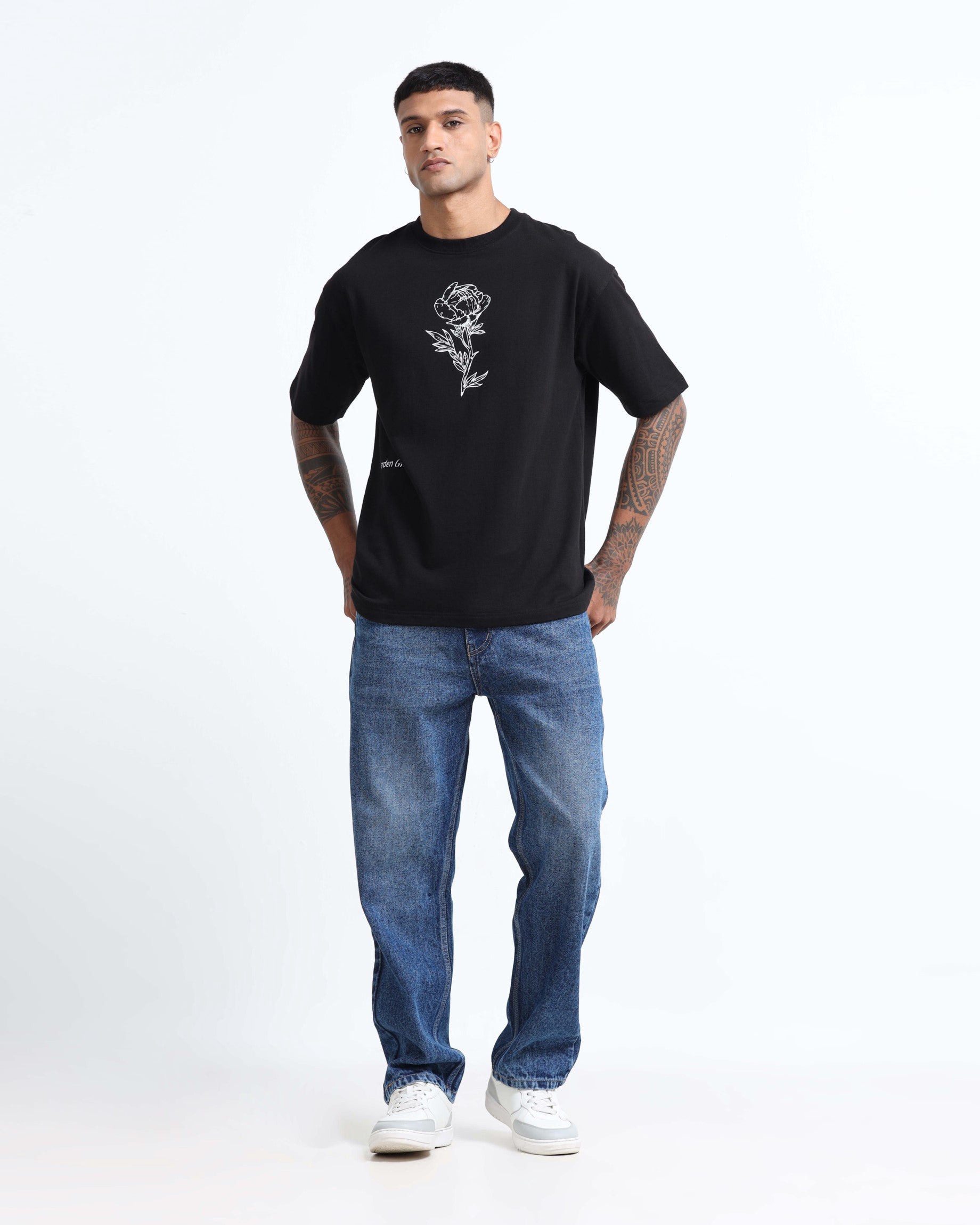 REIMAGINE BLACK TEE - Relaxed Fit