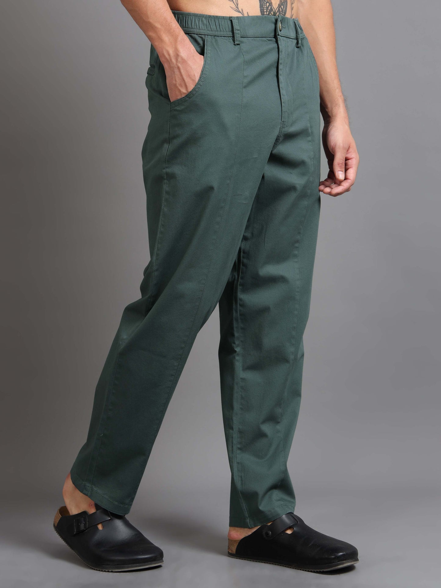 Easy Stride Trouser In Olive