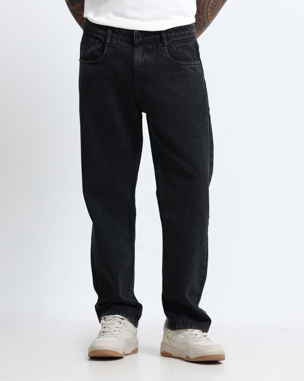 SIGNATURE BLACK DENIM - Straight fit