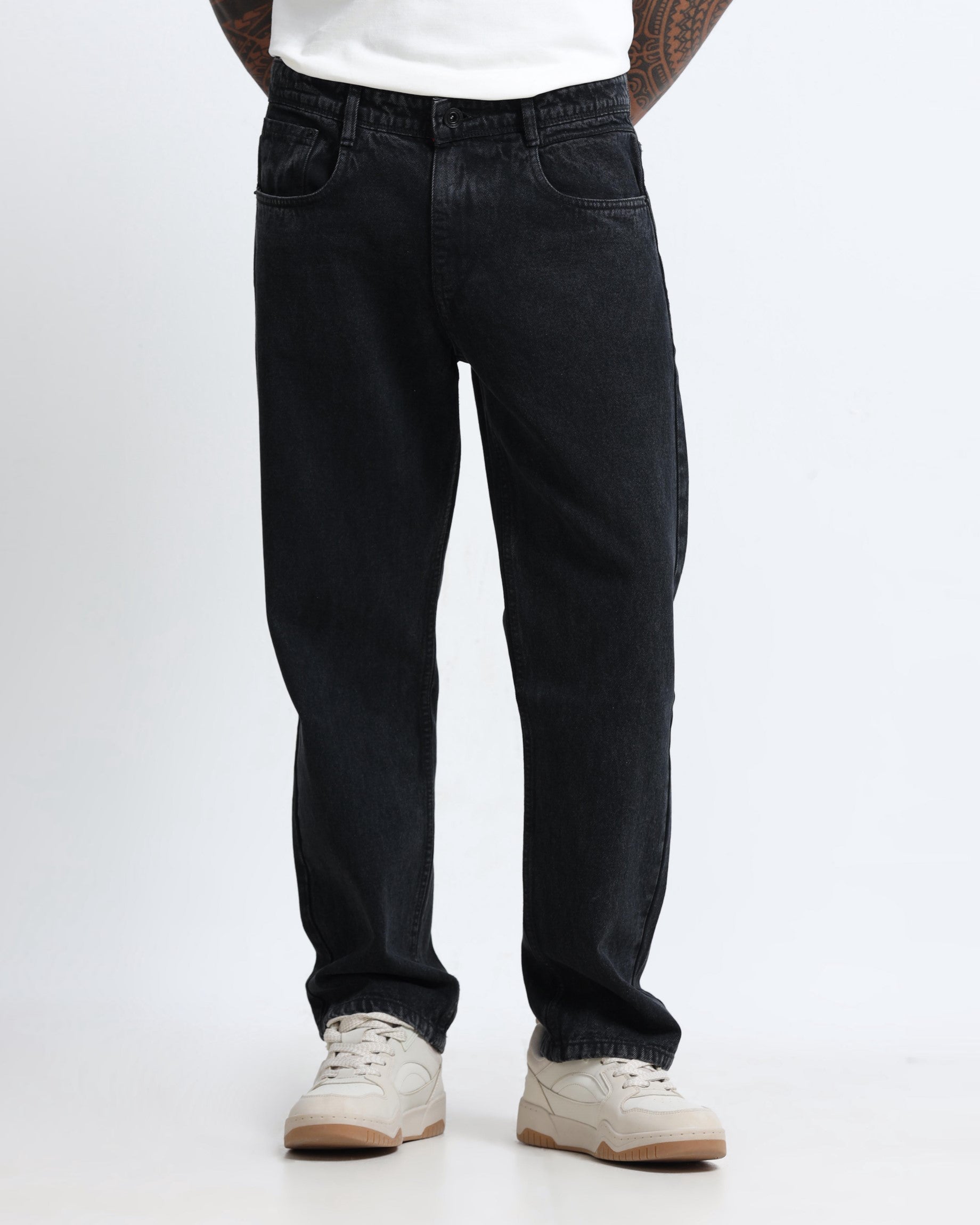 SIGNATURE BLACK DENIM - Straight fit