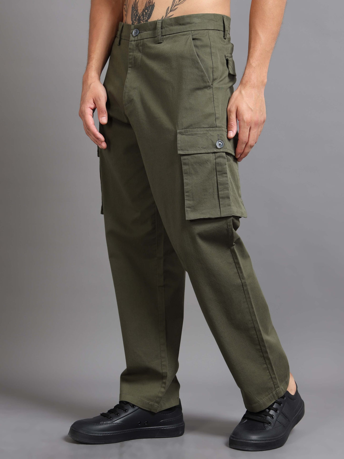 Finest Twill Baggy Fit Cargo In Olive