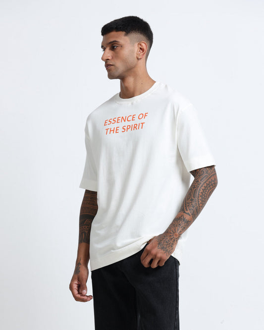 ESSENCE OF SPIRIT OFF WHITE TEE - Relaxed Fit