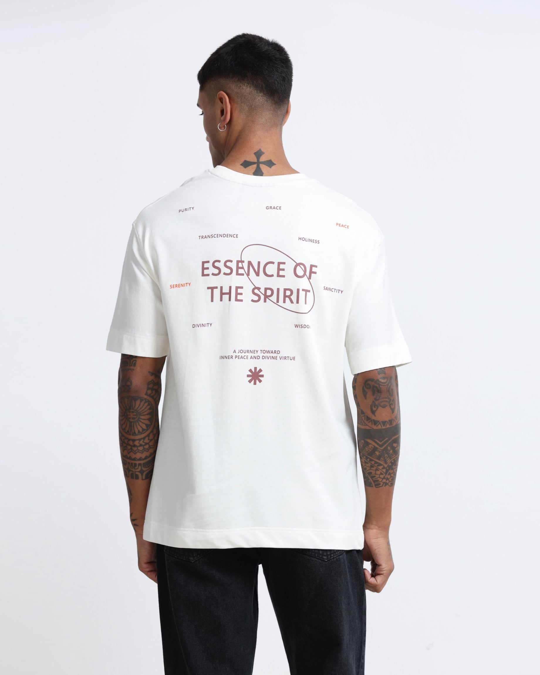ESSENCE OF SPIRIT OFF WHITE TEE - Relaxed Fit