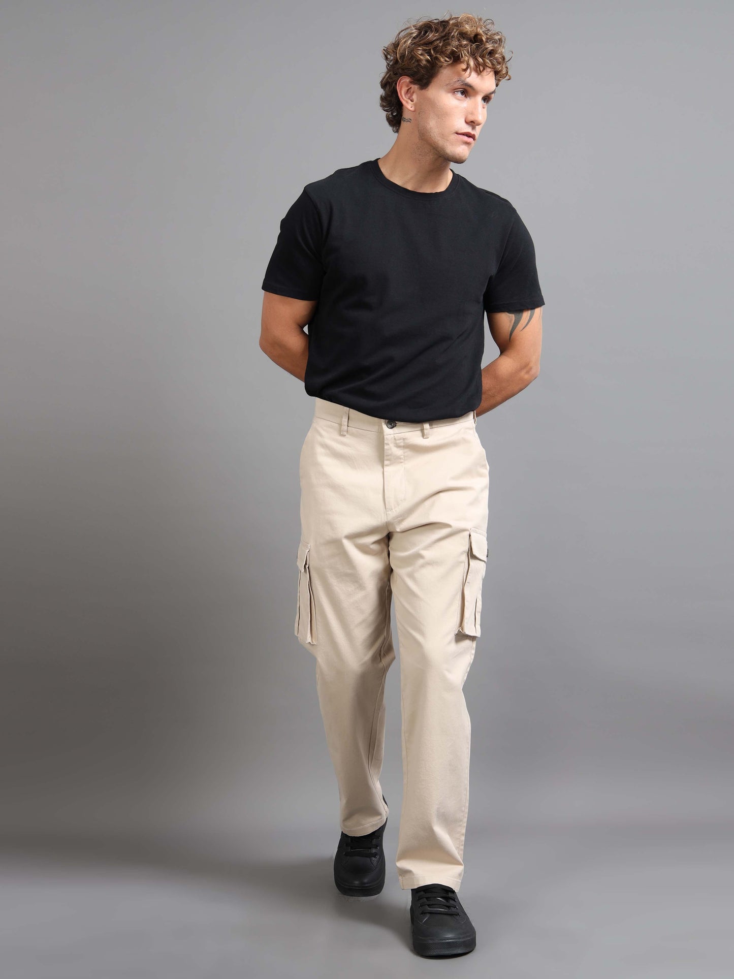 Finest Twill Baggy Fit Cargo In Cream