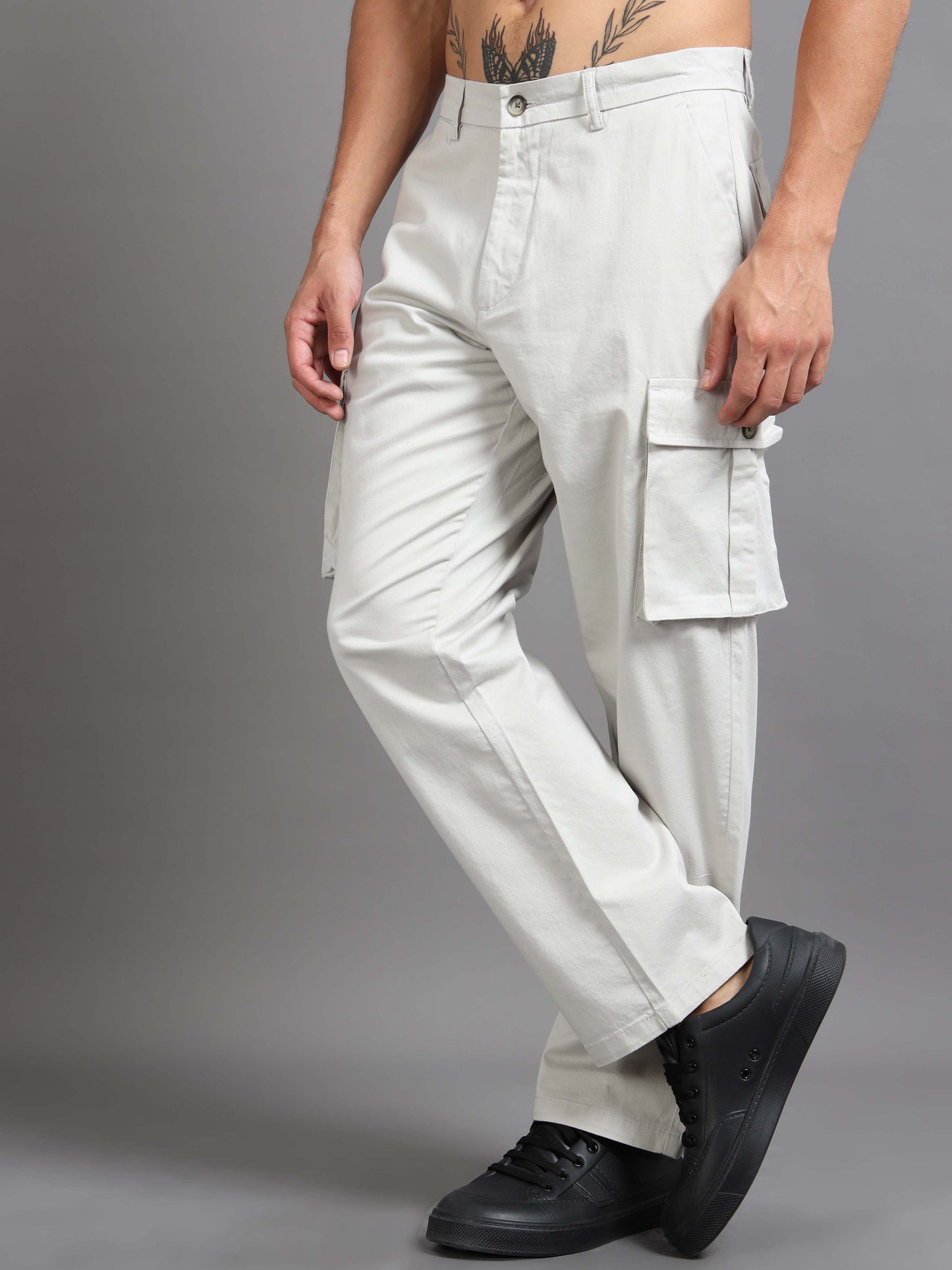 Finest Twill Baggy Fit Cargo In Light Grey