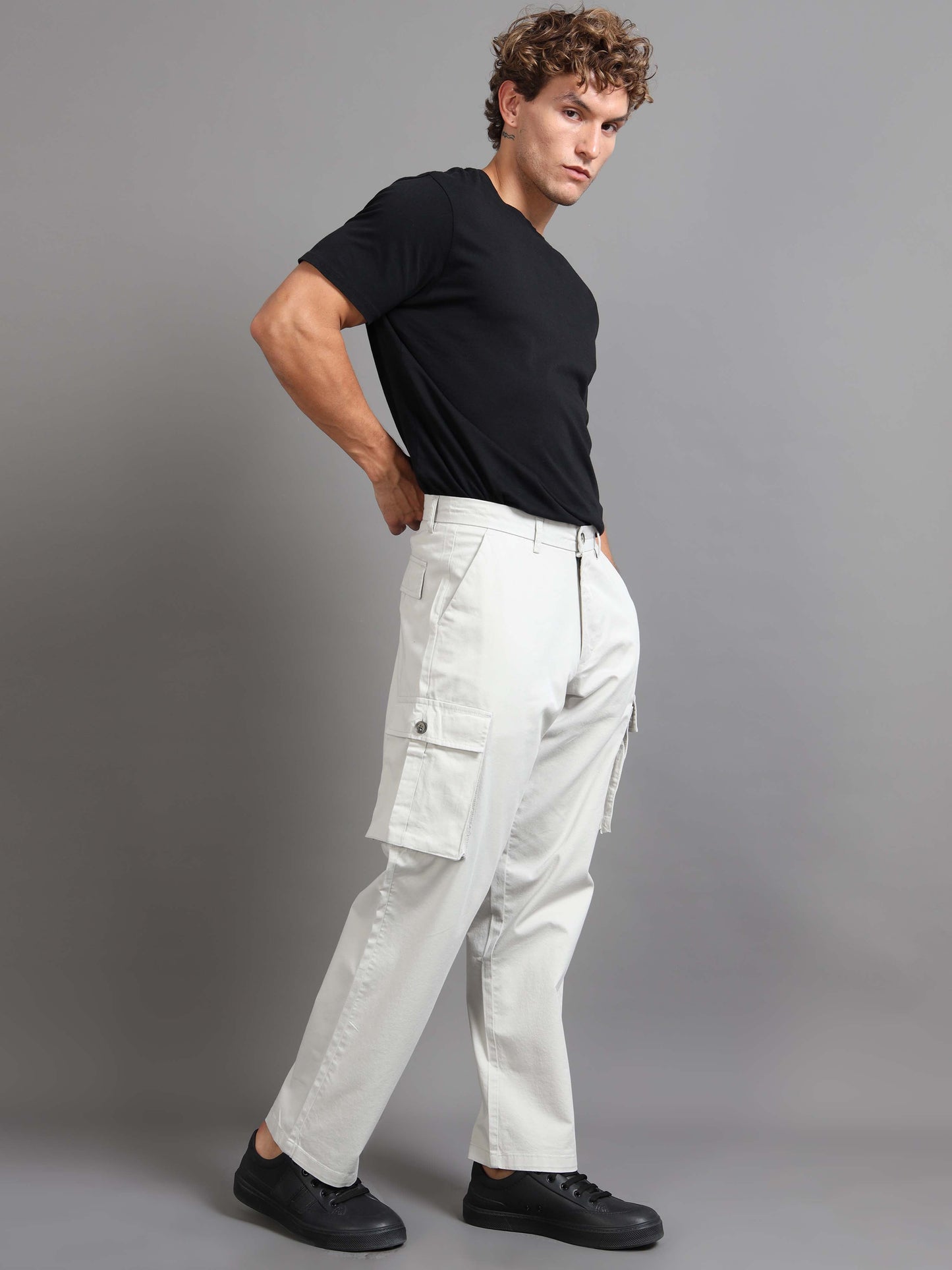 Finest Twill Baggy Fit Cargo In Light Grey