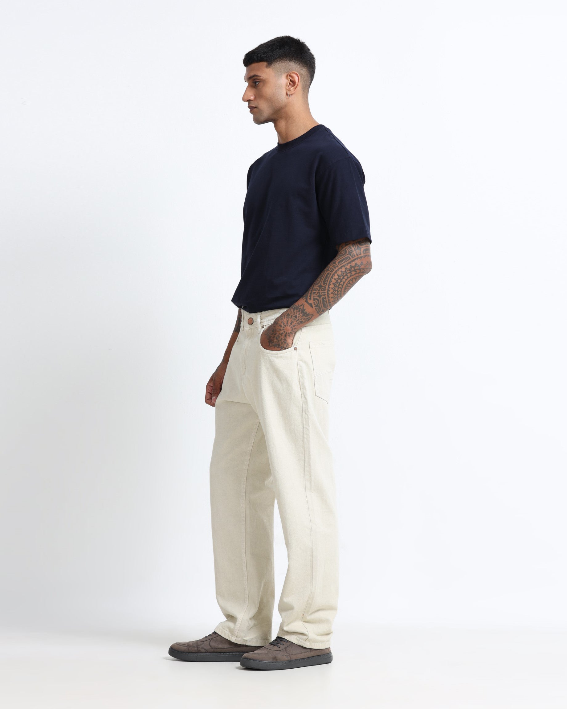 SIGNATURE IVORY DENIM - Straight fit