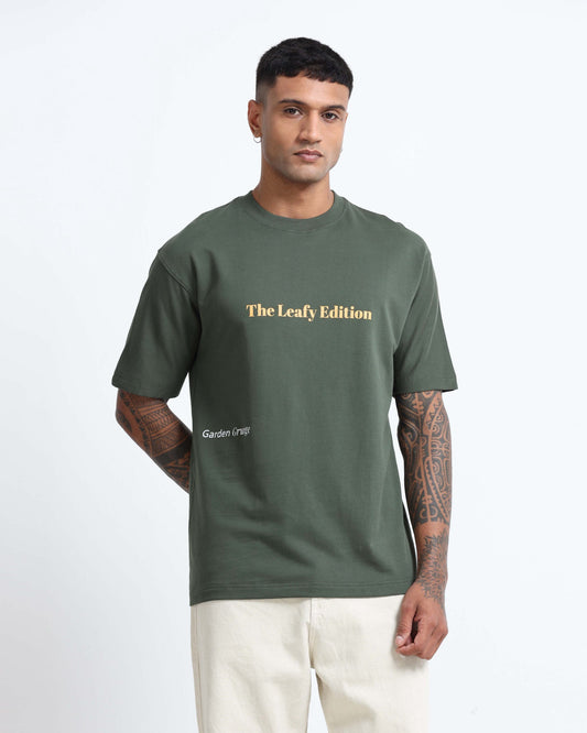 WELLNESS IN BLOOM FOREST GREEN TEE - Relaxed Fit