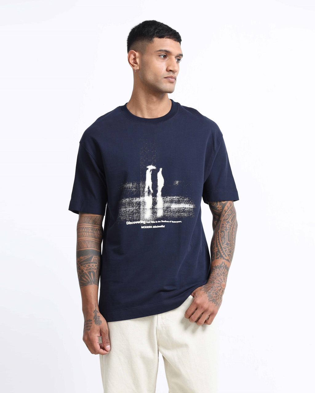 DISCOVERING NAVY BLUE TEE - Relaxed Fit