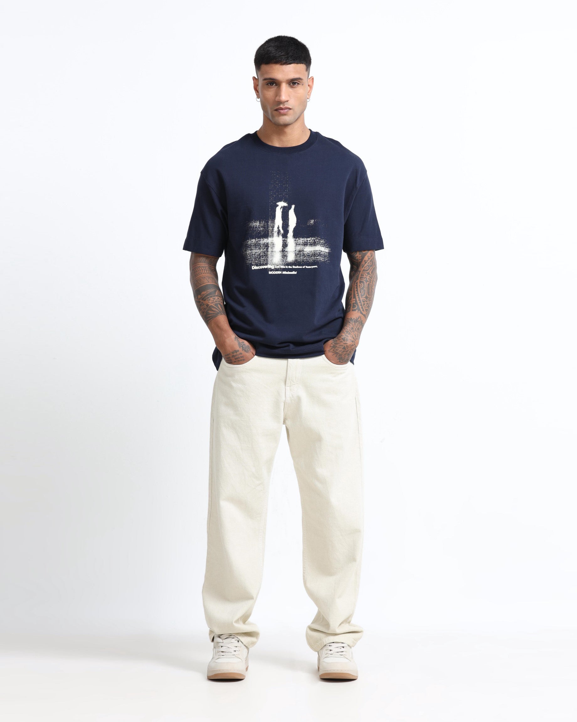 DISCOVERING NAVY BLUE TEE - Relaxed Fit