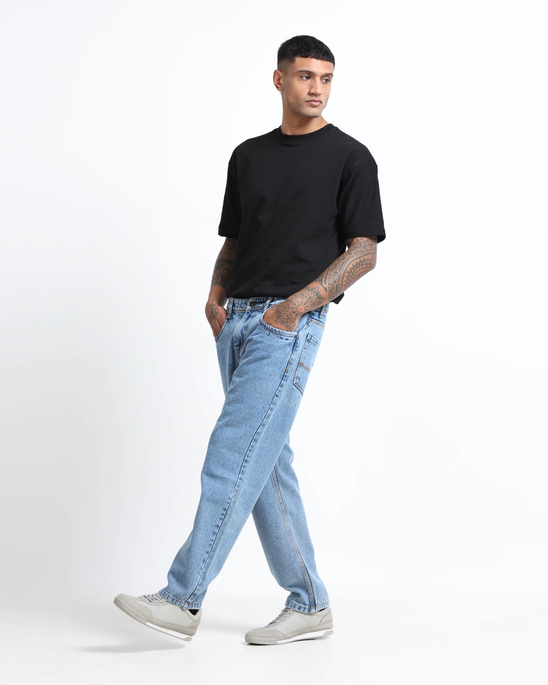 SIGNATURE LIGHT BLUE DENIM - Straight fit