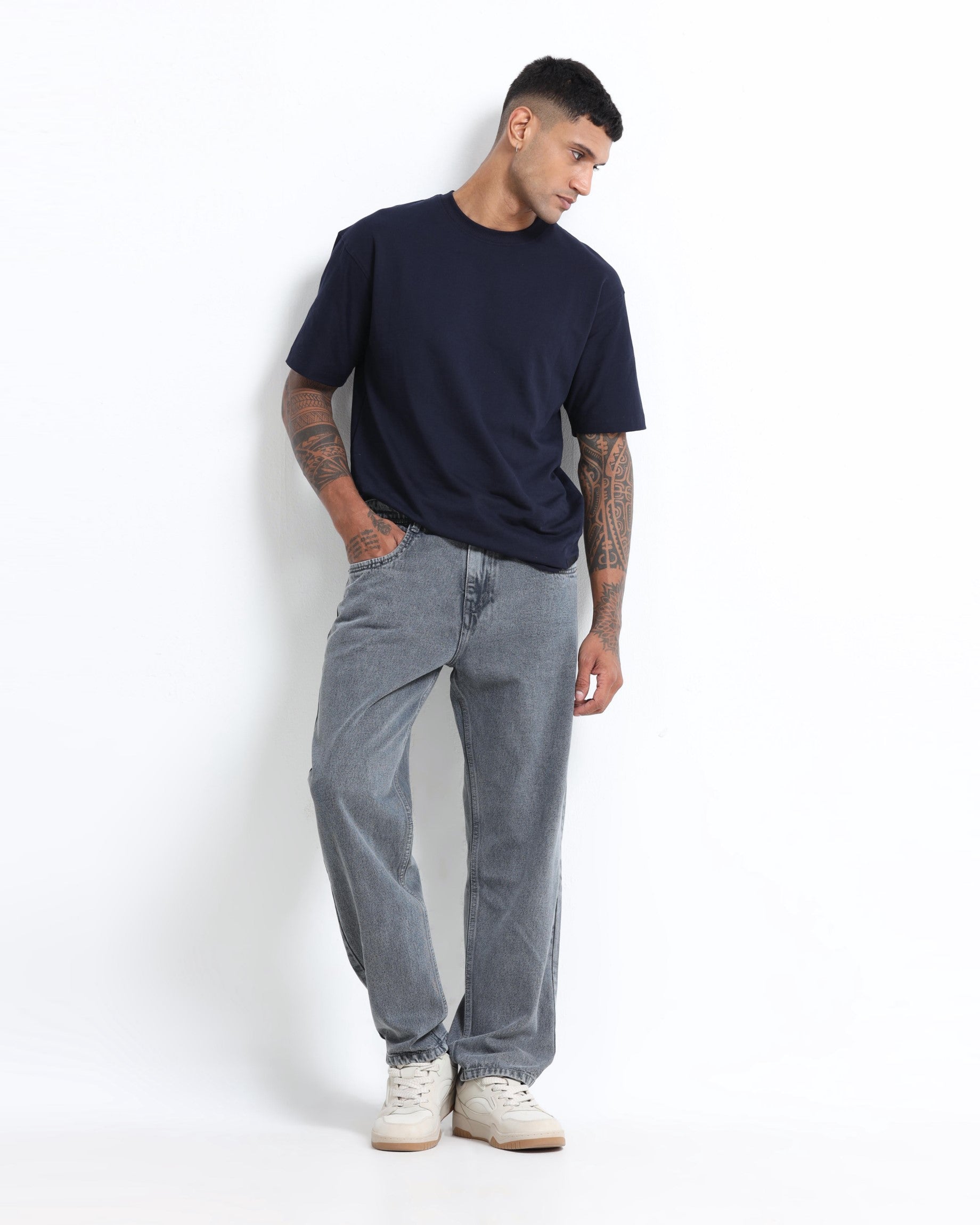 SIGNATURE GREY DENIM  - Straight Fit