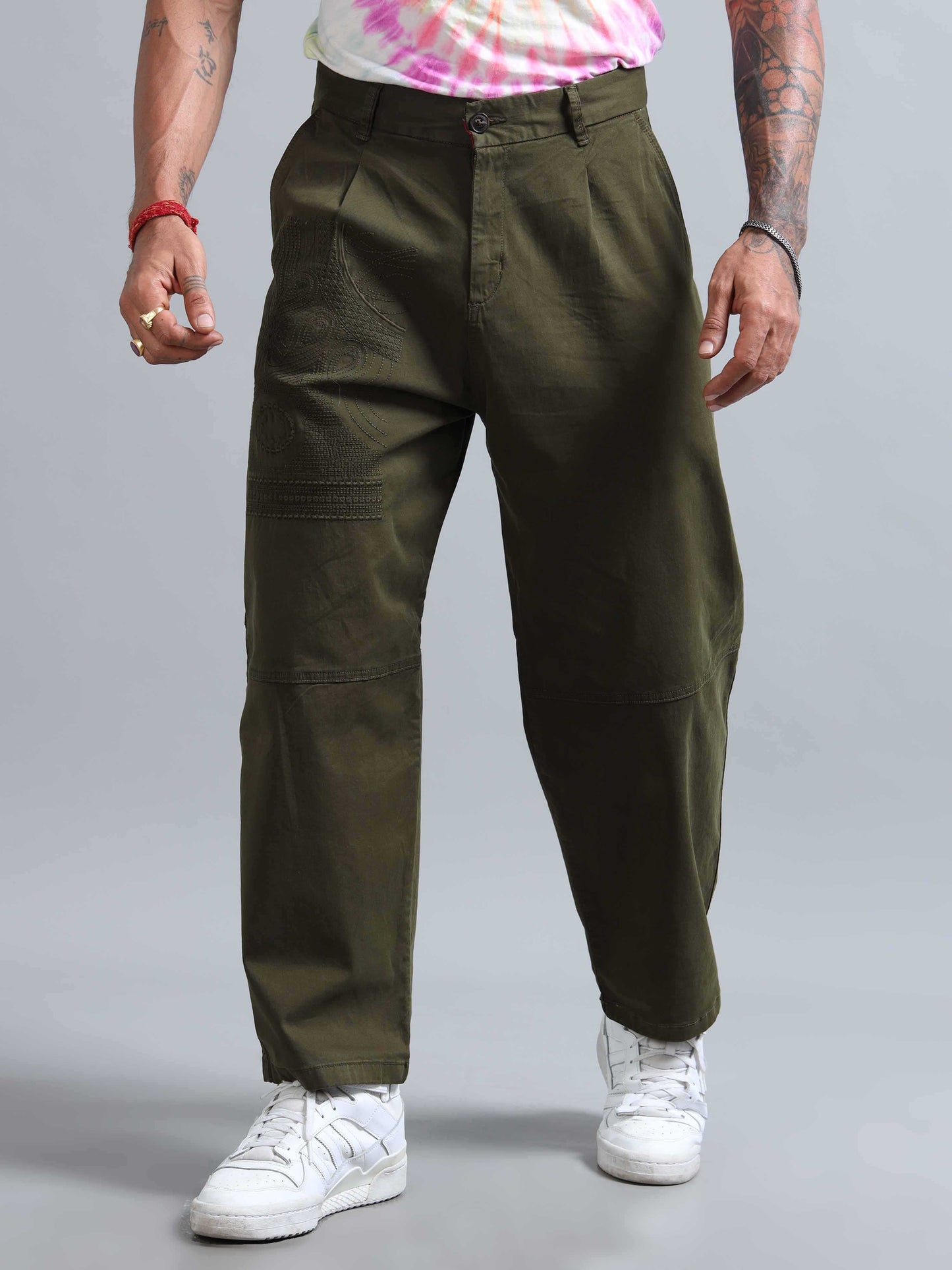 Battalion Embroidered Trouser In Olive