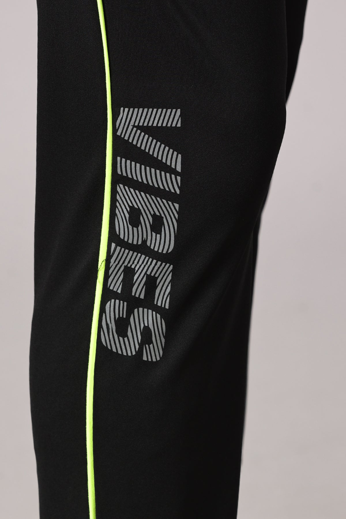 Mens Performance Jogger With Trim