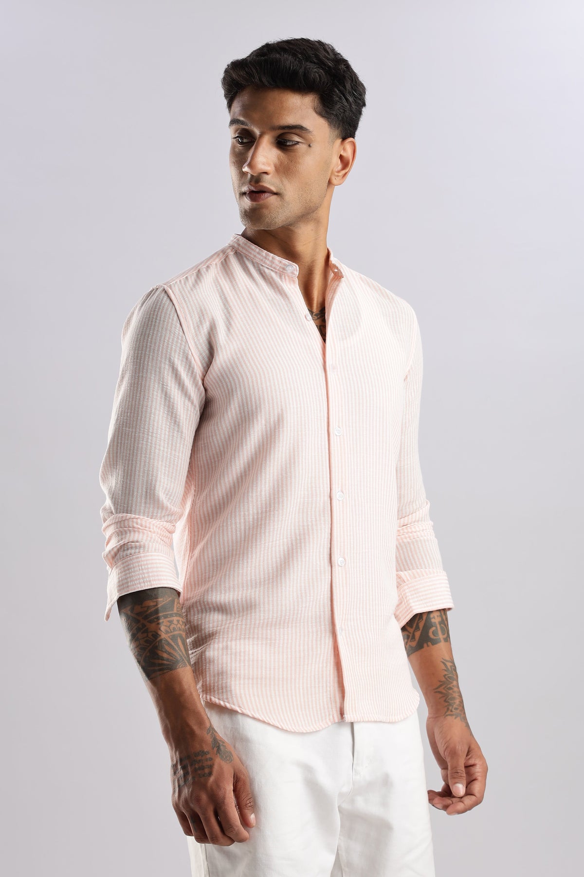 Men Linen Like Lining Mandrine Collar Shirt -Pink