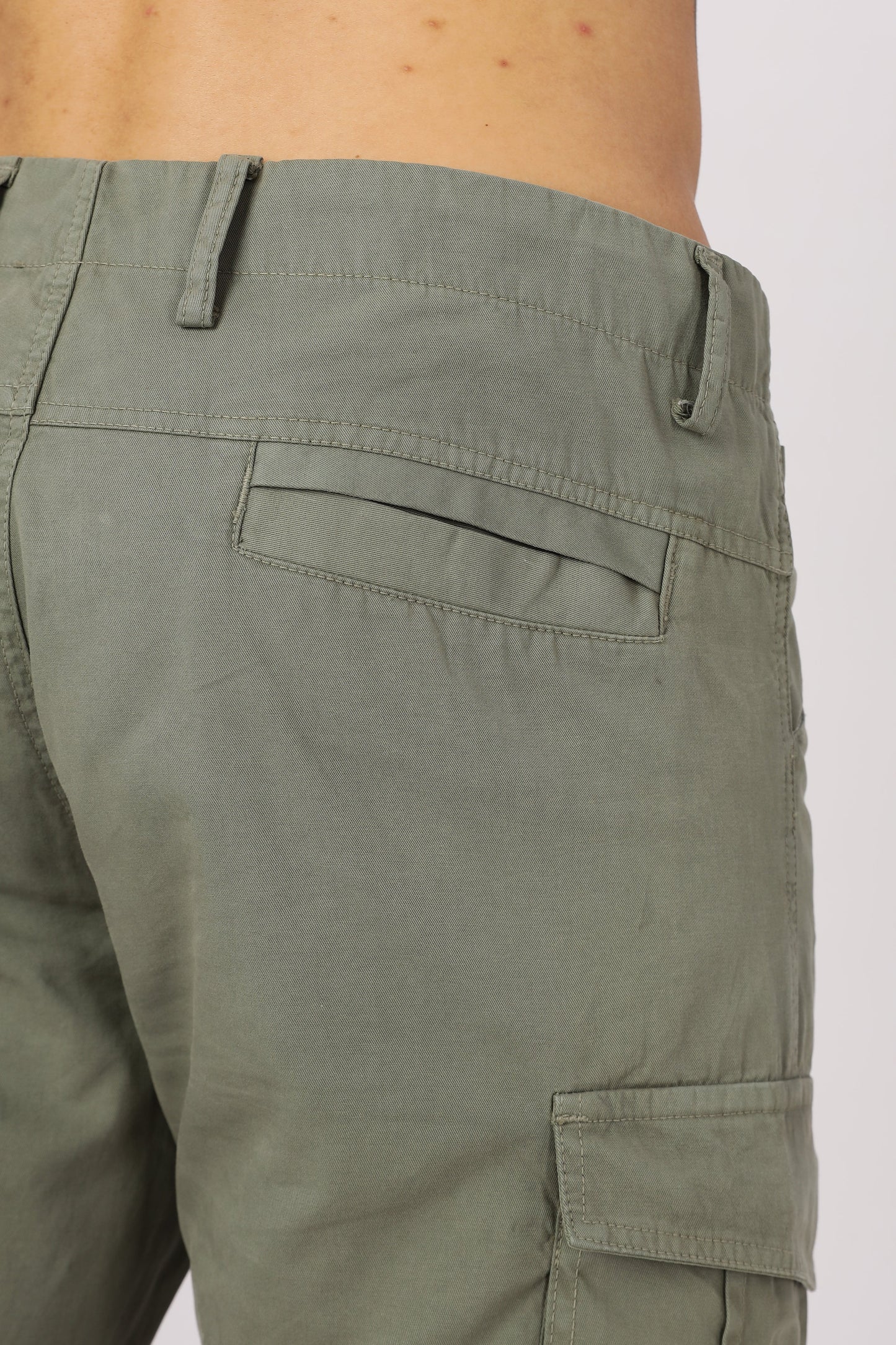 Men Dyed Bulky Cargo-Lt Olive