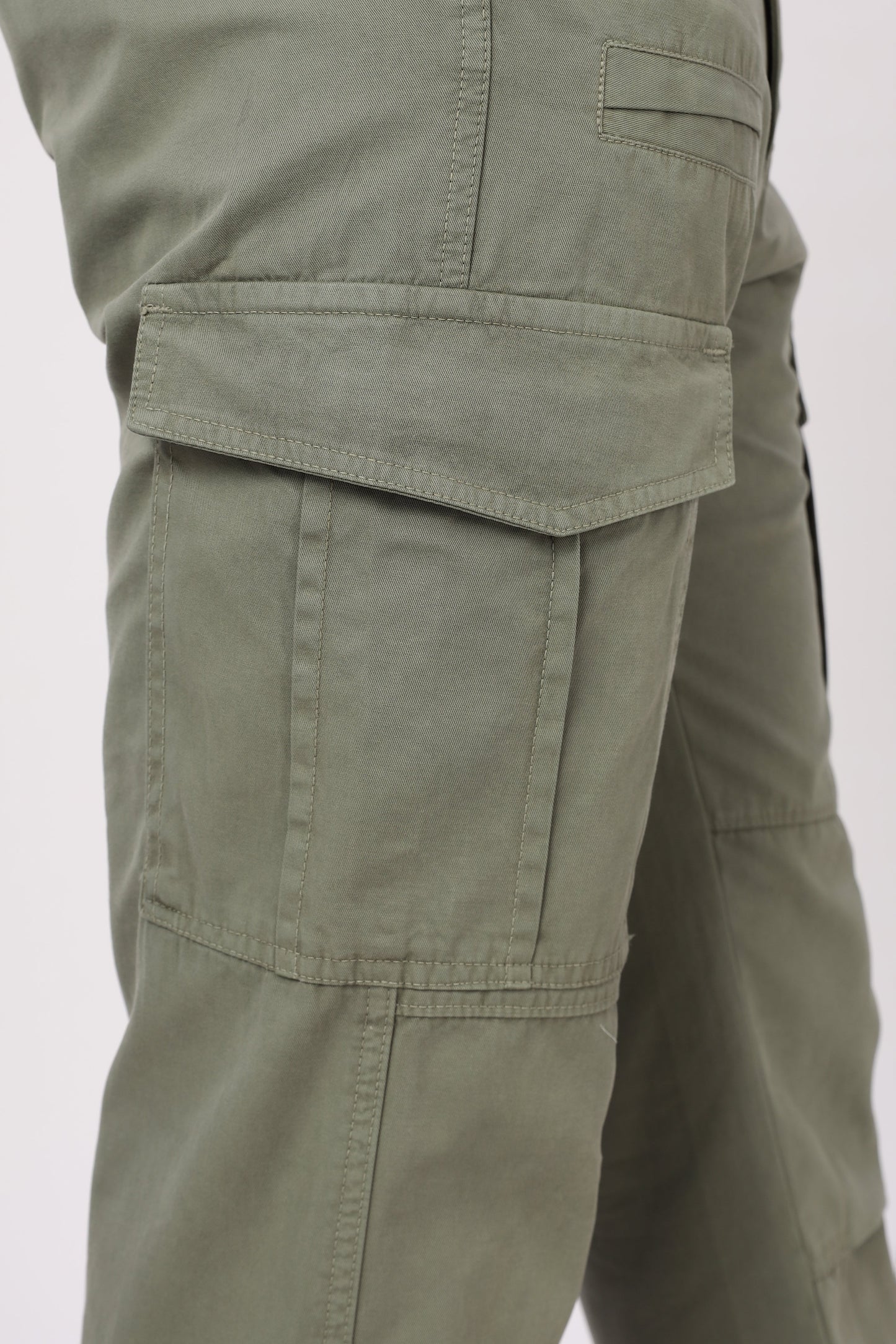 Men Dyed Bulky Cargo-Lt Olive