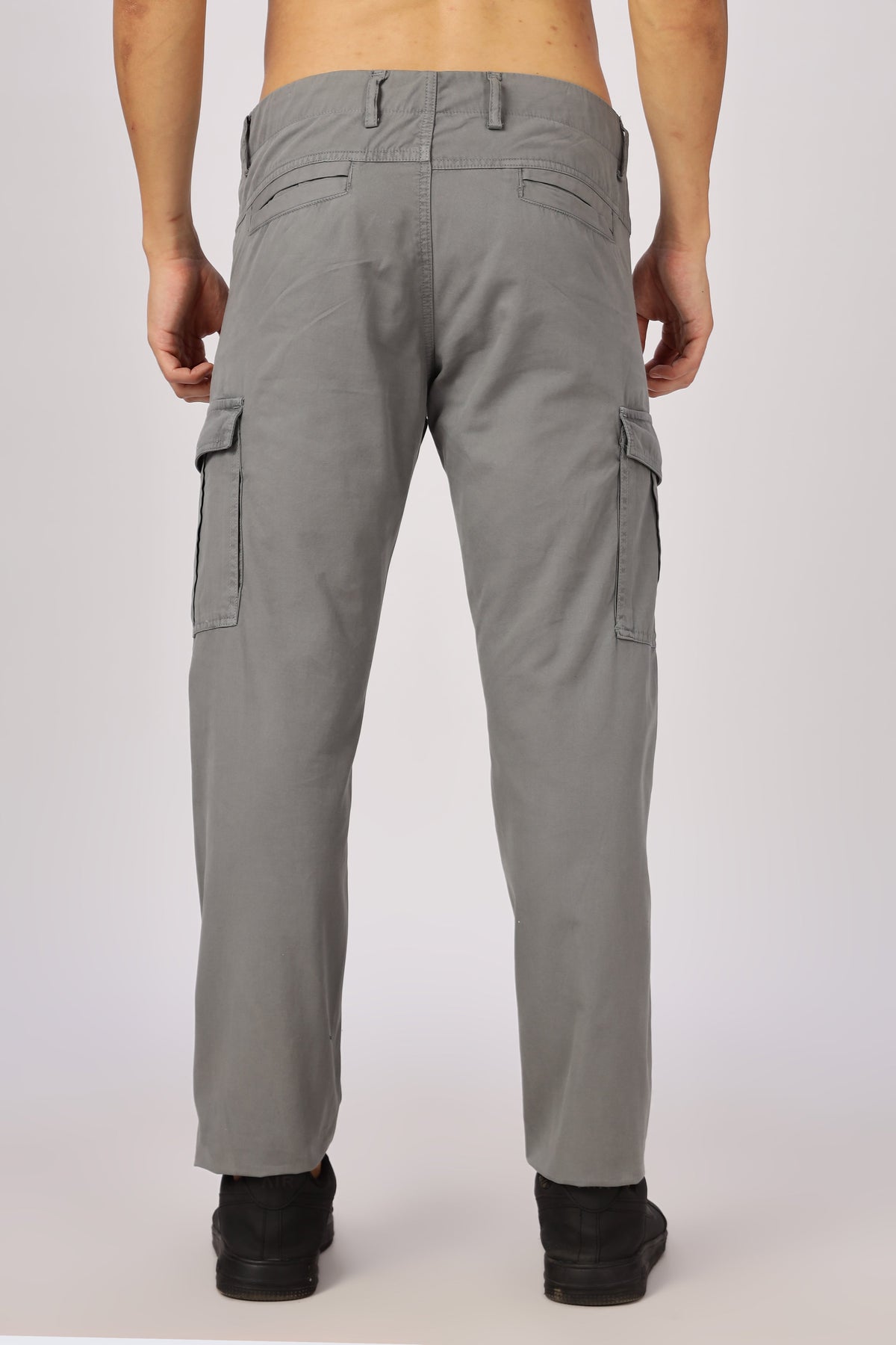 Men Dyed Bulky Cargo-Grey