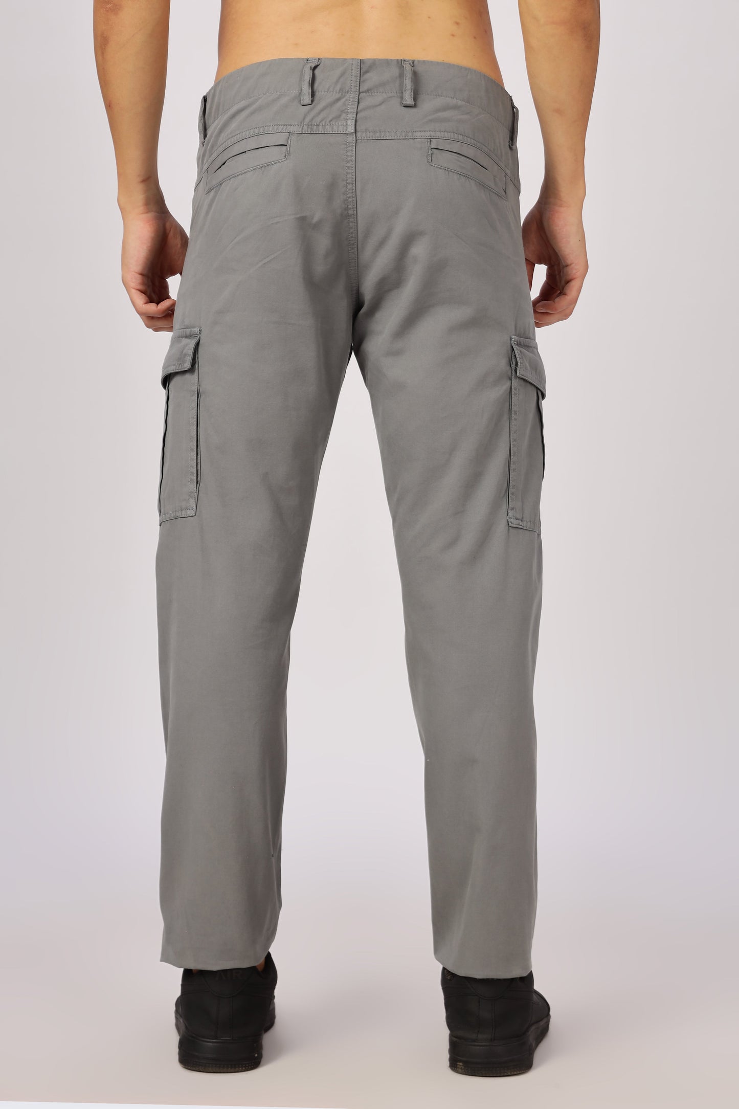 Men Dyed Bulky Cargo-Grey