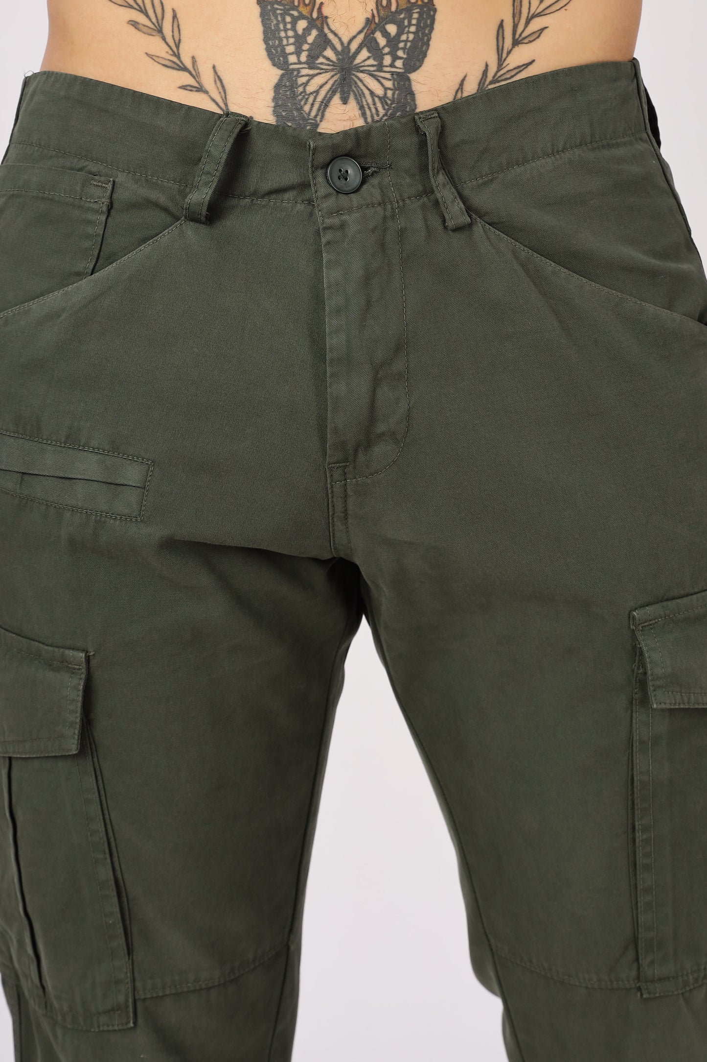 Men Dyed Bulky Cargo-Olive